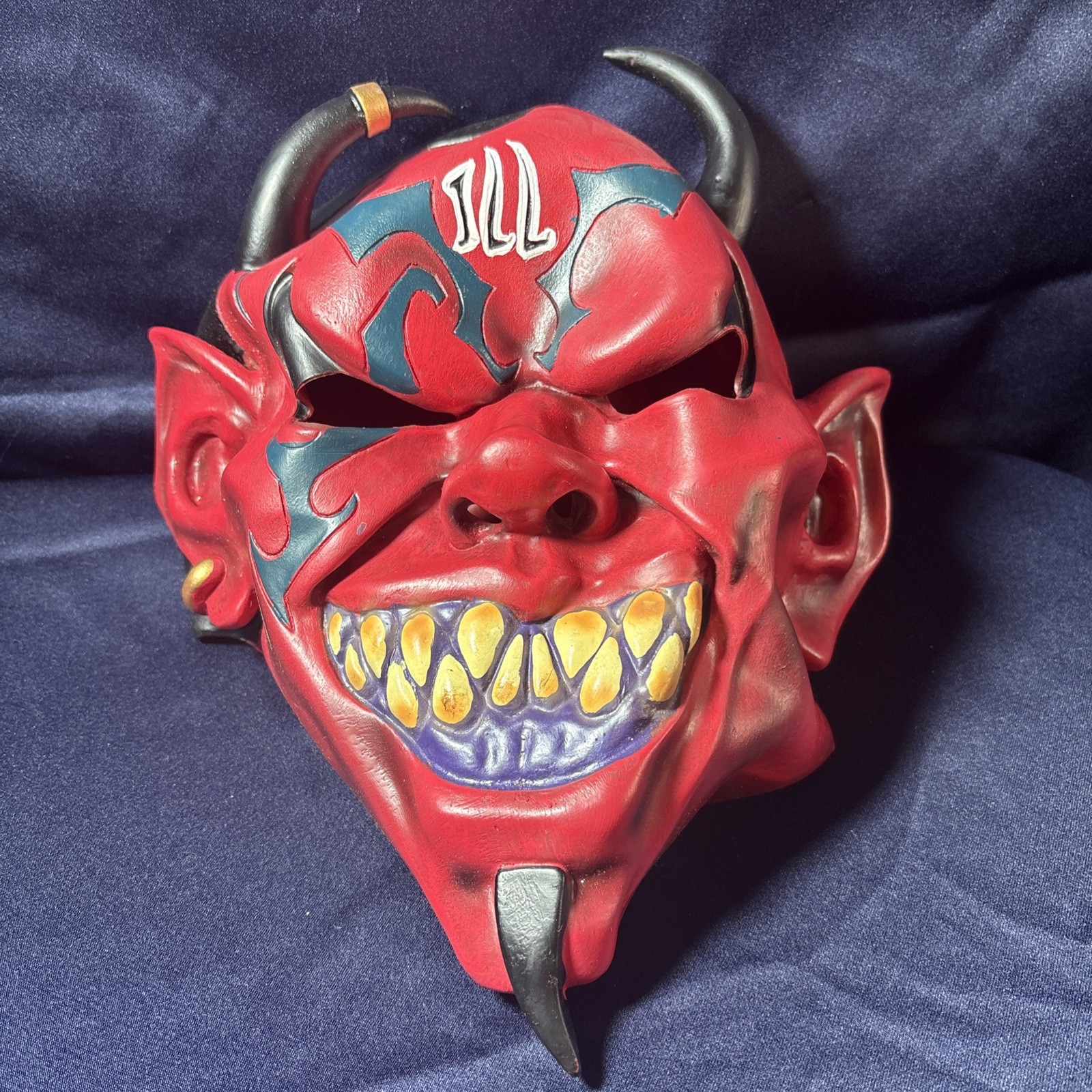 Vintage 2005 Disguise Street Demons halloween Mask horned adult man diablo Vintage 2005 Disguise Street Demons halloween Mask horned adult man diablo