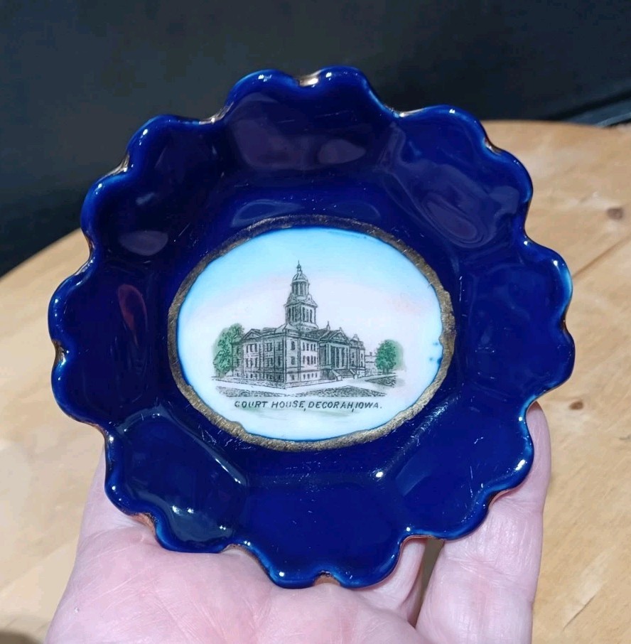 Vintage Early 1900's Court House Decorah, Iowa Souvenir Dish Vintage Early 1900's Court House Decorah, Iowa Souvenir Dish