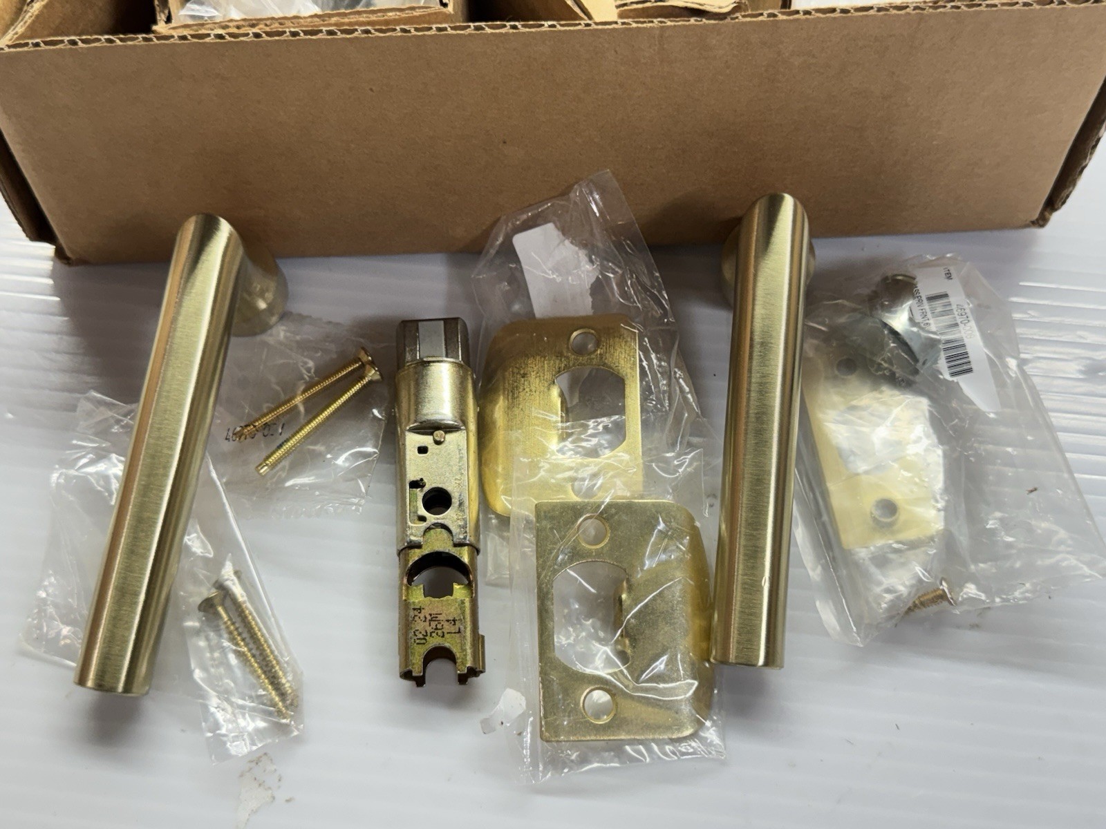 Baldwin 9BR3524-139, Traditional Passage Door Lever, Lifetime Satin Brass Finish