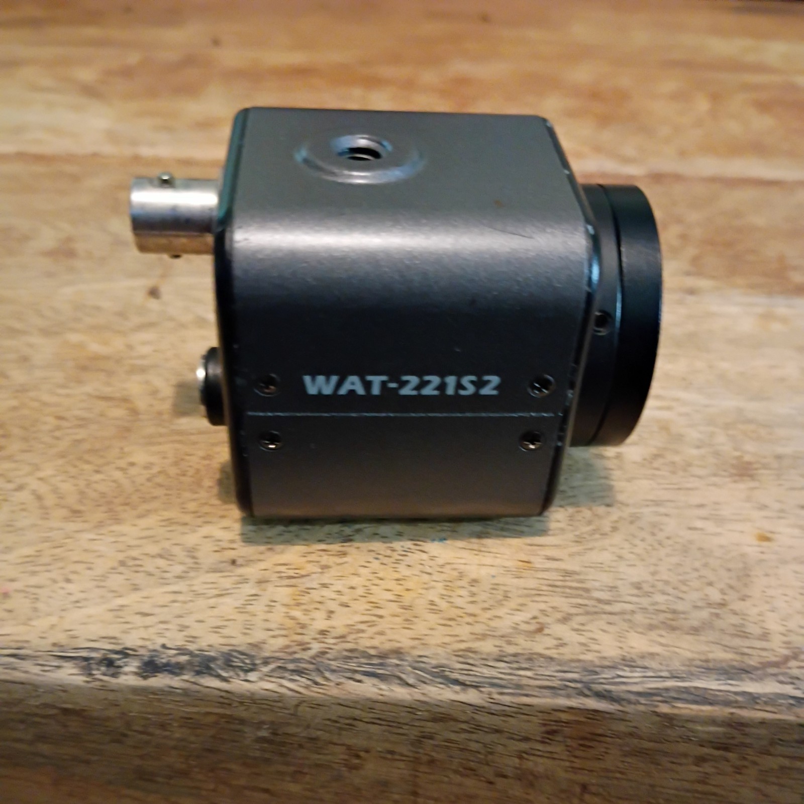 WATEC WAT-221S2 color camera PAL WATEC WAT-221S2 color camera PAL