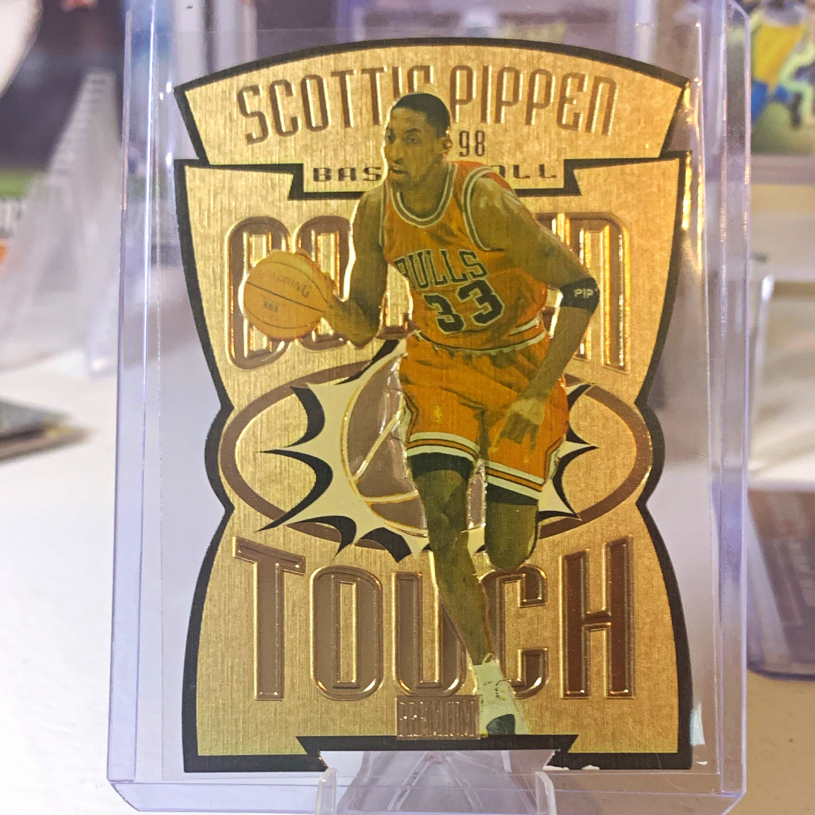SkyBox 1997-98 Skybox Premium Golden Touch Scottie Pippen Bulls #14GT SkyBox 1997-98 Skybox Premium Golden Touch Scottie Pippen Bulls #14GT