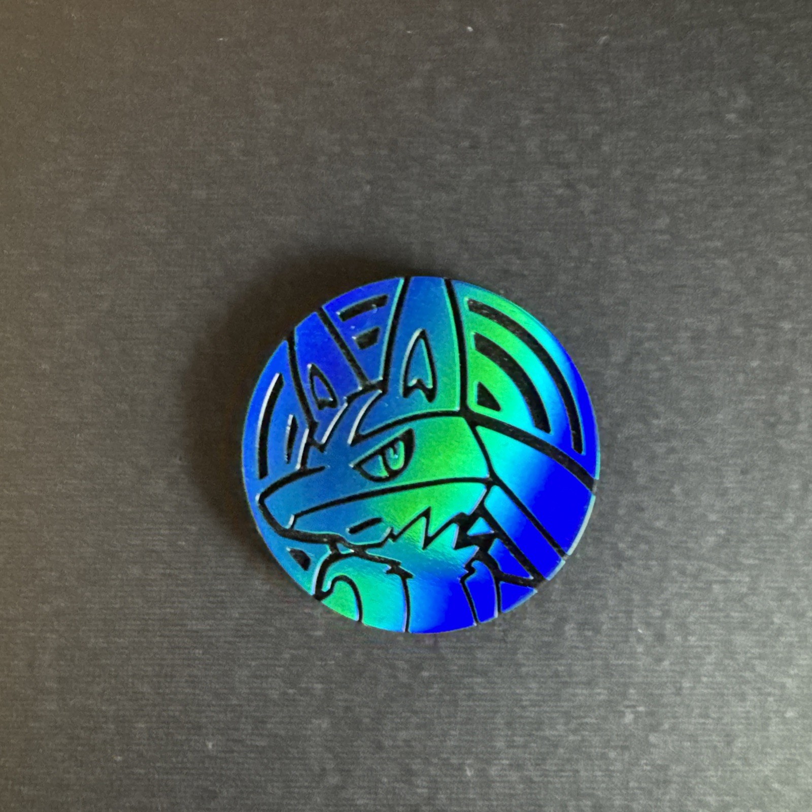 Pokémon Lucario TCG Burning Shadows Collectors Coin - Royal Blue NM 2017
