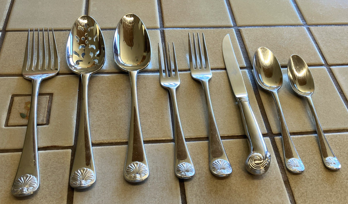 KIRK STIEFF WILLIAMSBURG ROYAL SHELL GLOSSY 18/8 STAINLESS JAPAN YOU CHOOSE ITEM