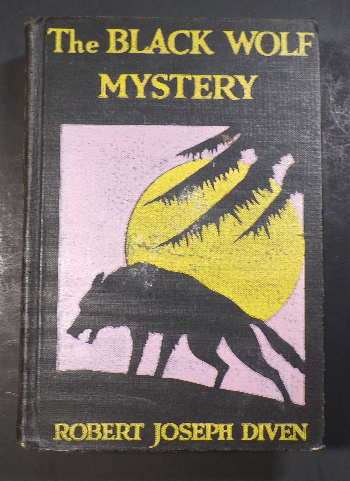Scarce The Black Wolf Mystery 1931 1st ed 1st print by Robert Diven Good Scarce The Black Wolf Mystery 1931 1st ed 1st print by Robert Diven Good