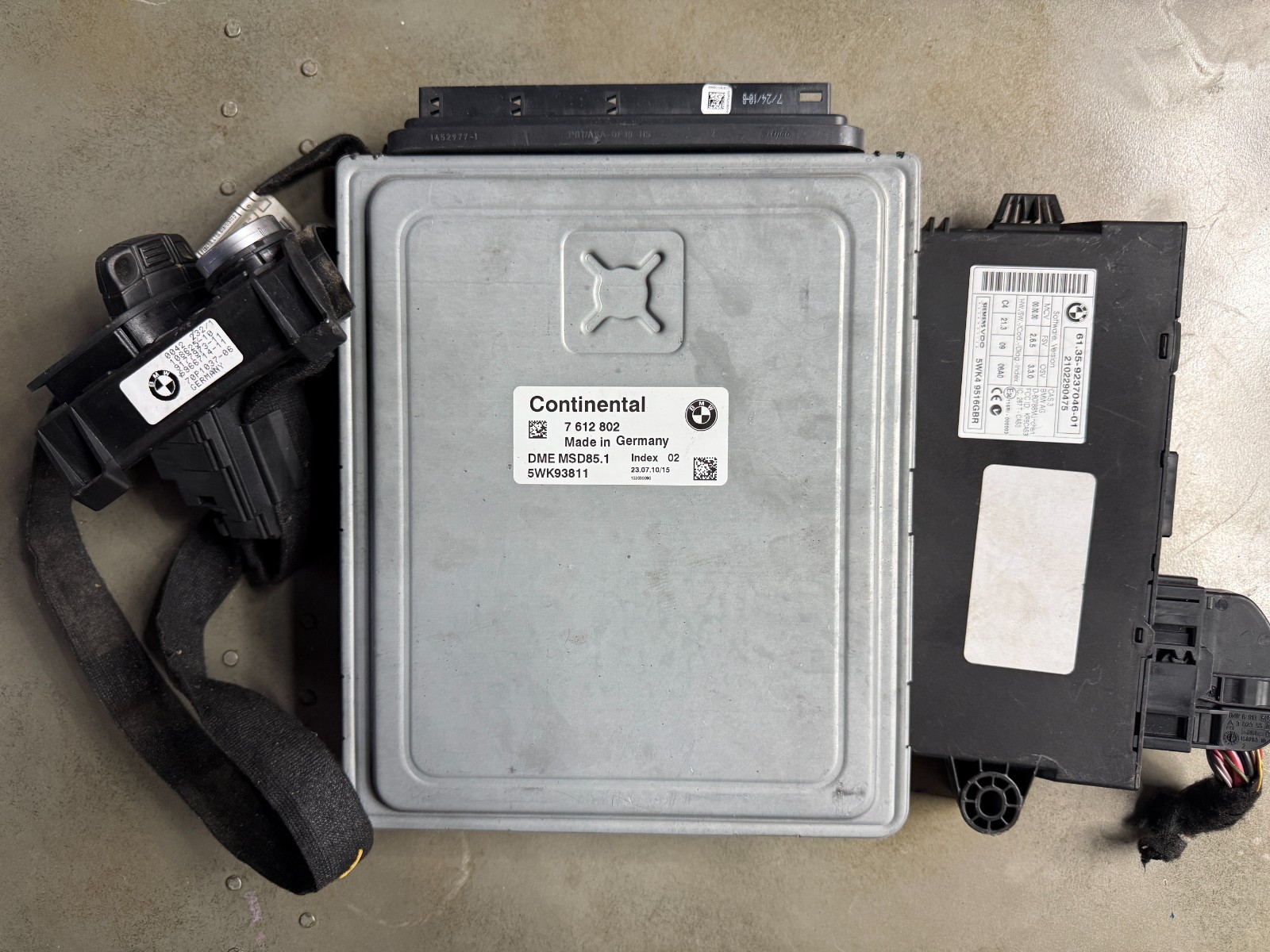BMW N63B44 DME MSD85.1 CAS3 Key Start Stop Set 7612802 9237046 OEM