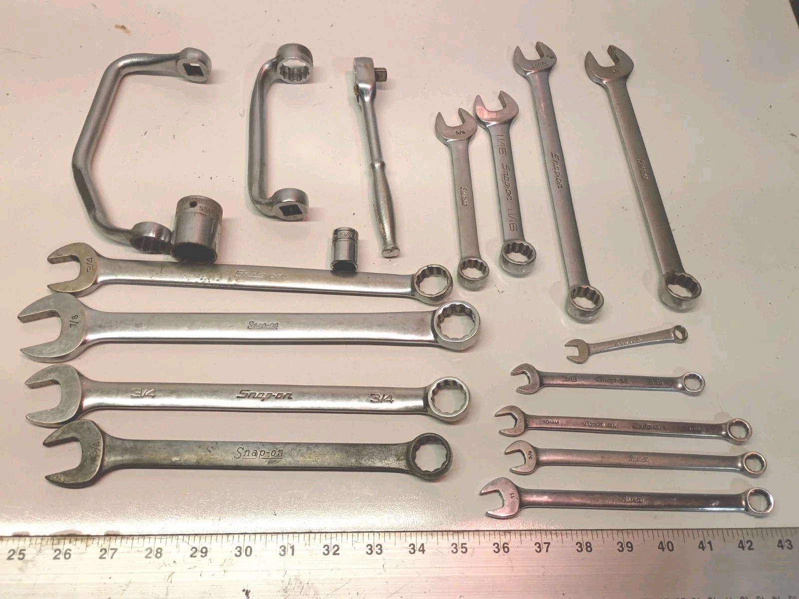 17) Used Snap On Tools Lot Wrenches Sockets Ratchet 