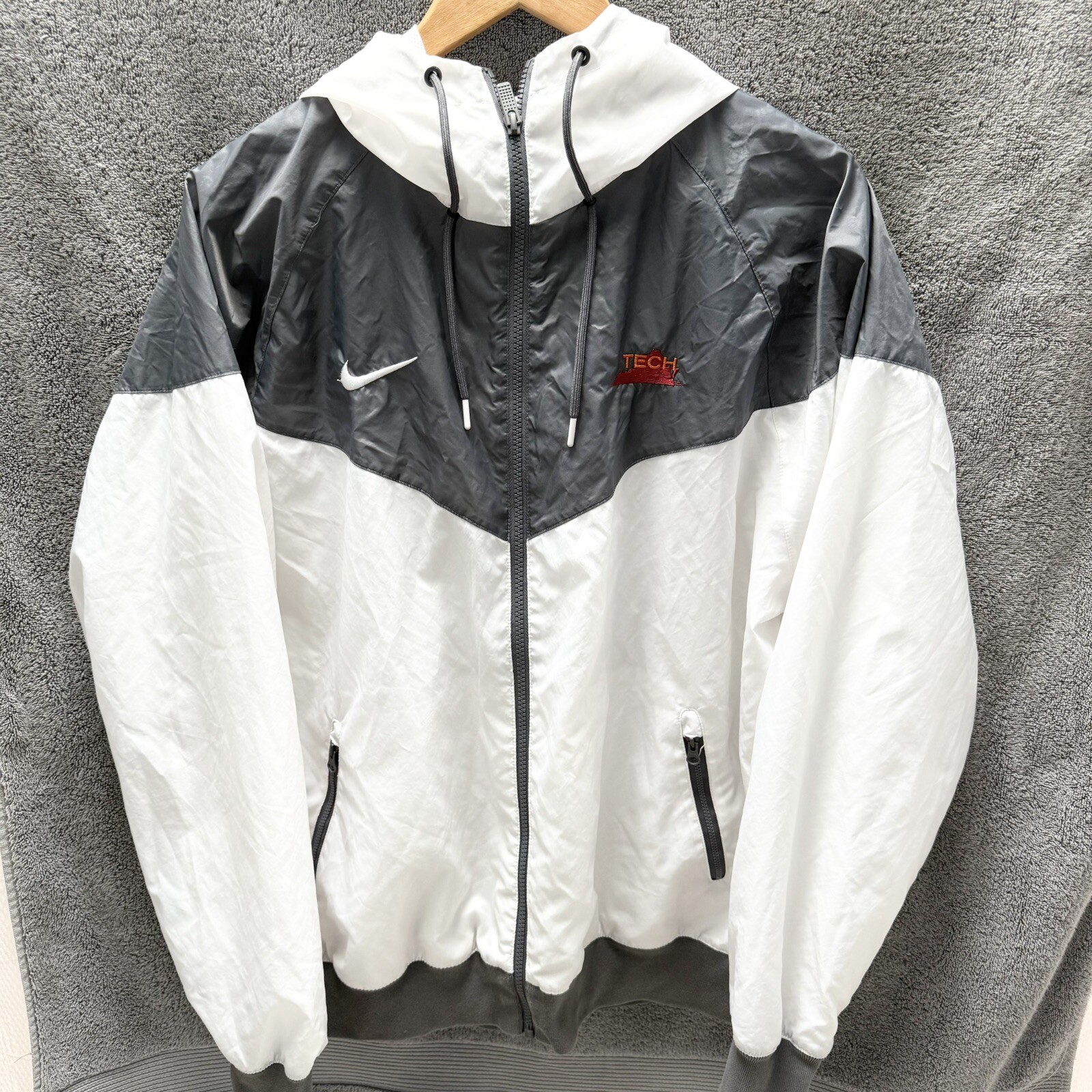 Nike Virginia Tech Hokies Windbreaker Jacket Windrunner Hoodie White Gray Large