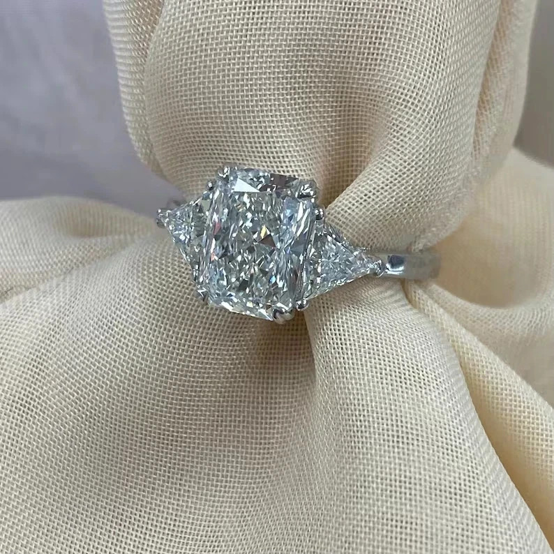 4 Ct IGI Radiant Cut EF/VS1 Lab Grown Diamond Women Wedding Ring 14k White Gold