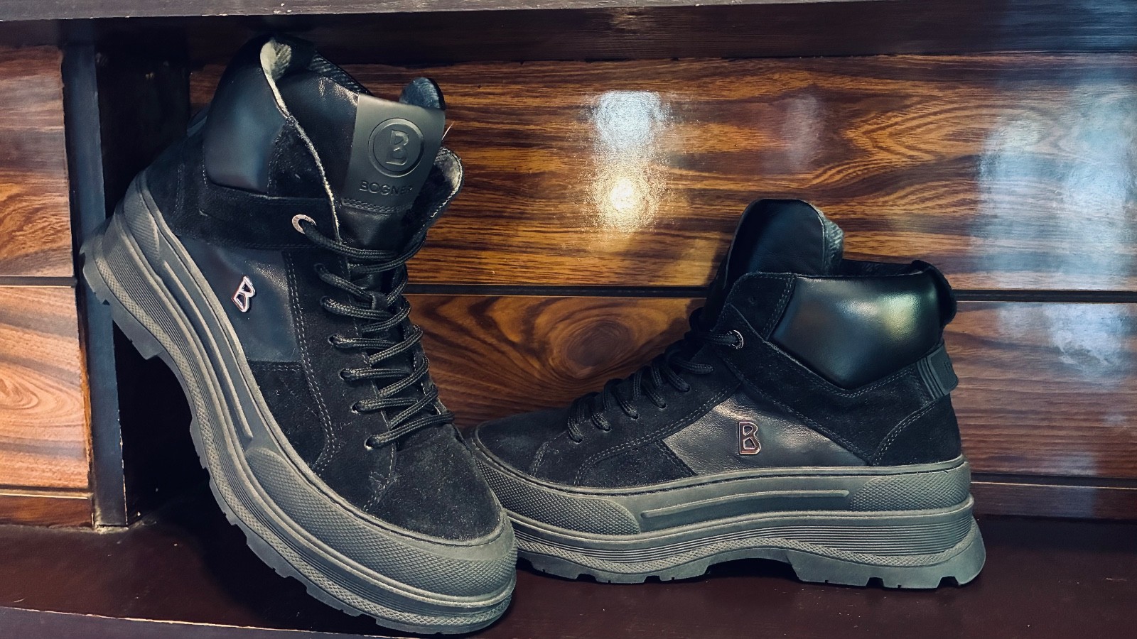 $490 BOGNER 42 Pittsburgh black Boots New Authentic Plaid Fleece lined Mens 9 $490 BOGNER 42 Pittsburgh black Boots New Authentic Plaid Fleece lined Mens 9