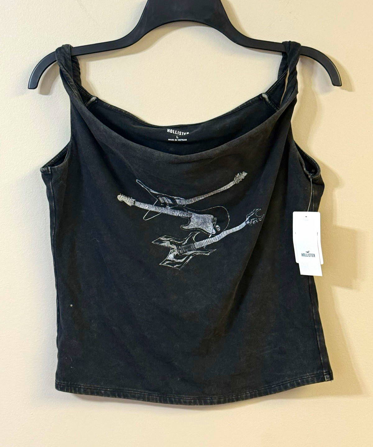 Hollister Women\'s L Black Graphic Print Sleeveless Scoop Neck Wide Strap Tank