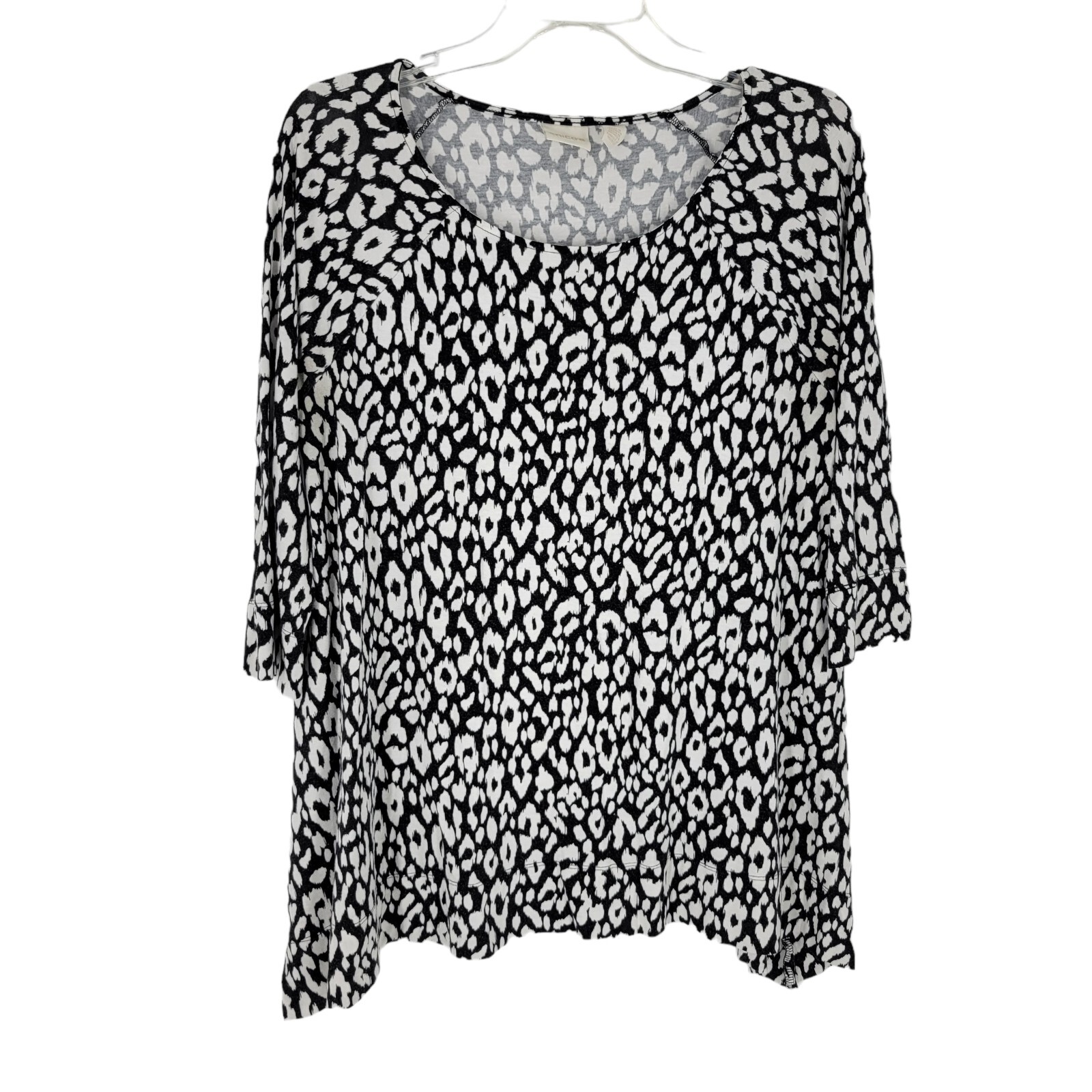 Chico\'s Size Medium (1) Top Shirt Black Animal Print Jersey Knit Tee