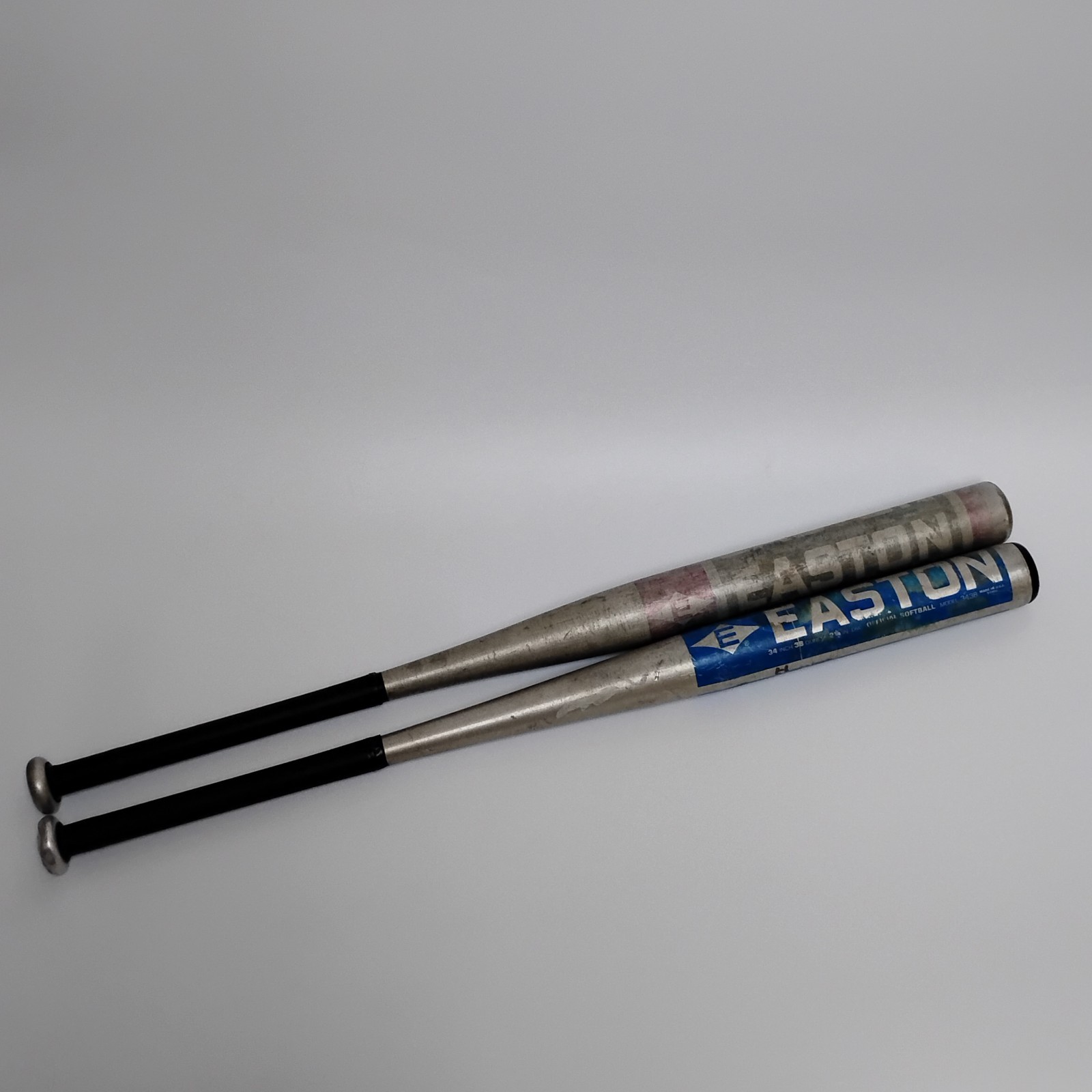 Lot of 2 Vintage Easton Softball Bats Model 3438 & Maximum Barrel 34