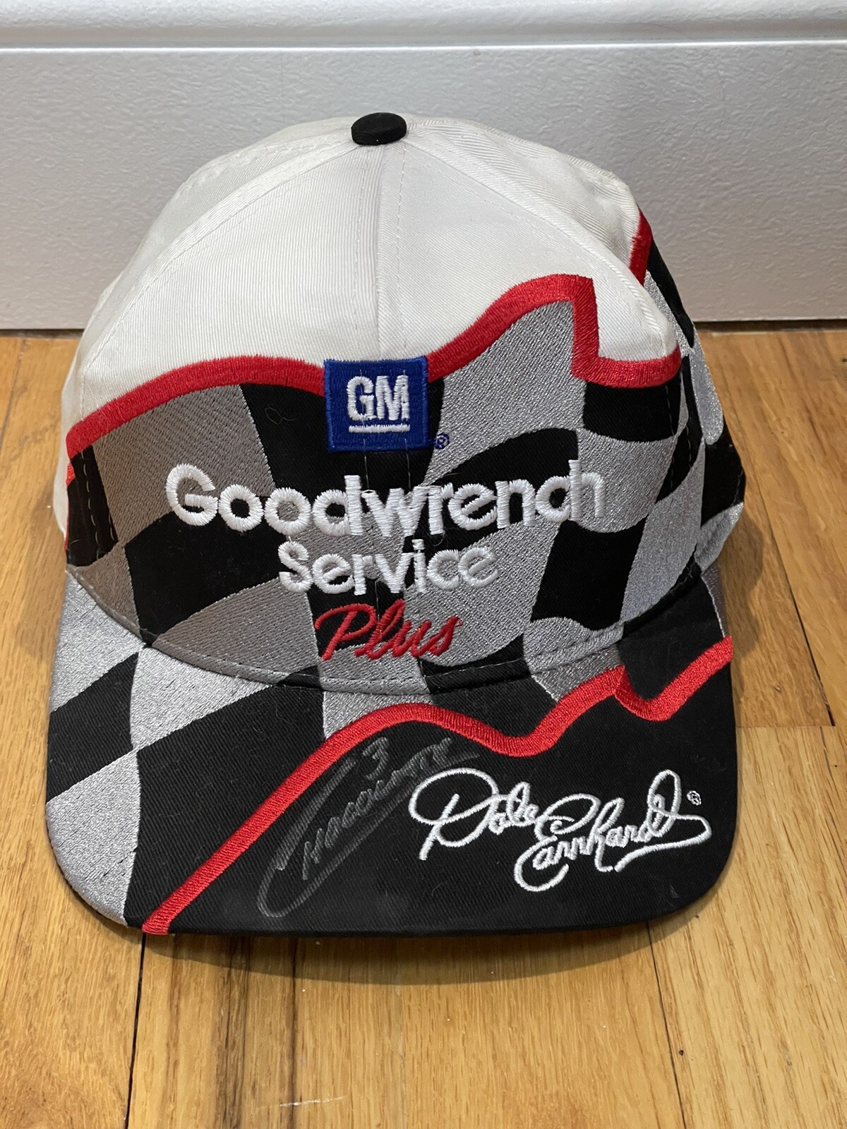 1999 Dale Earnhardt Goodwrench Bristol Win Rattle His Cage Hat Cap NASCAR SIGNED