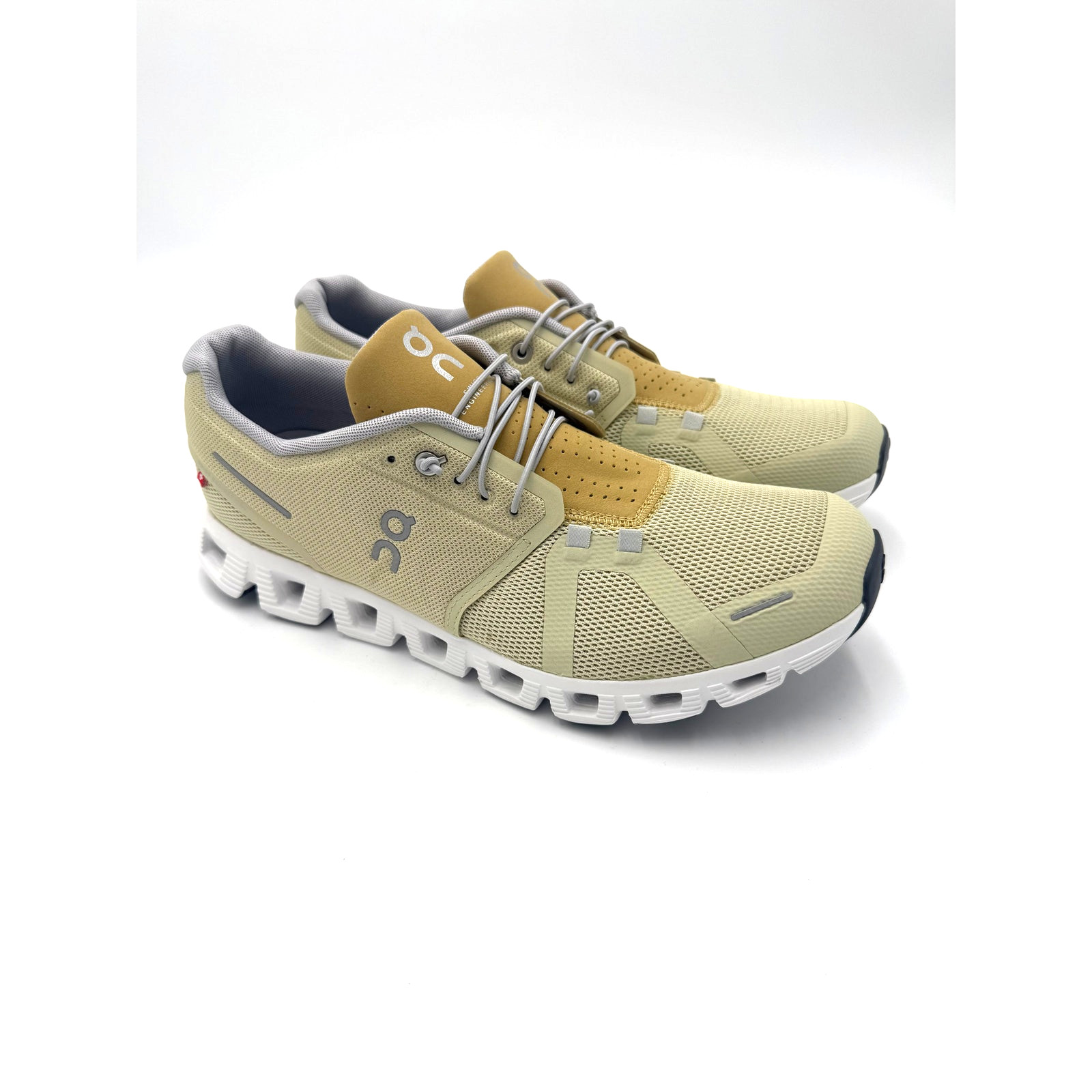 NWOT On Men\'s Cloud 5 Running Shoes - Haze/Bronze - Men\'s Size 12