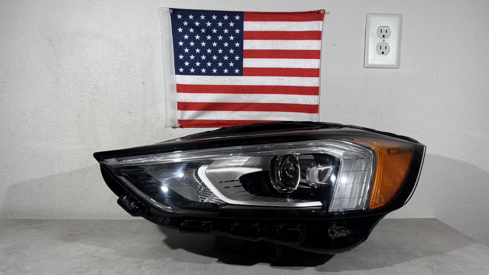 2019 - 2023 FORD EDGE LH DRIVER LED HEADLIGHT OEM MID N/AFS KT4B13W030BG