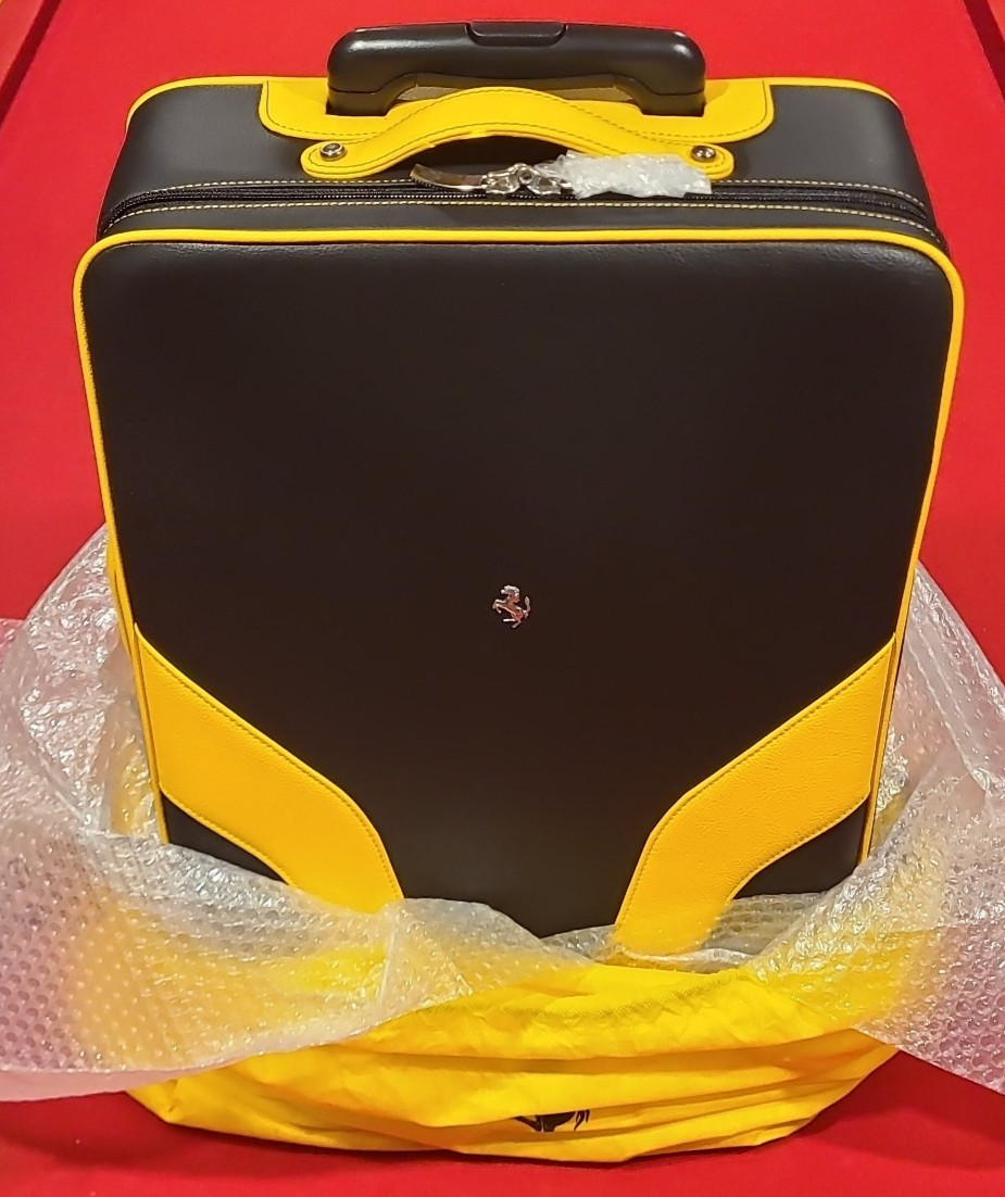 GENUINE Ferrari Trolley black w/yellow stripes P/N 70004627 F430 Spider FF Cali