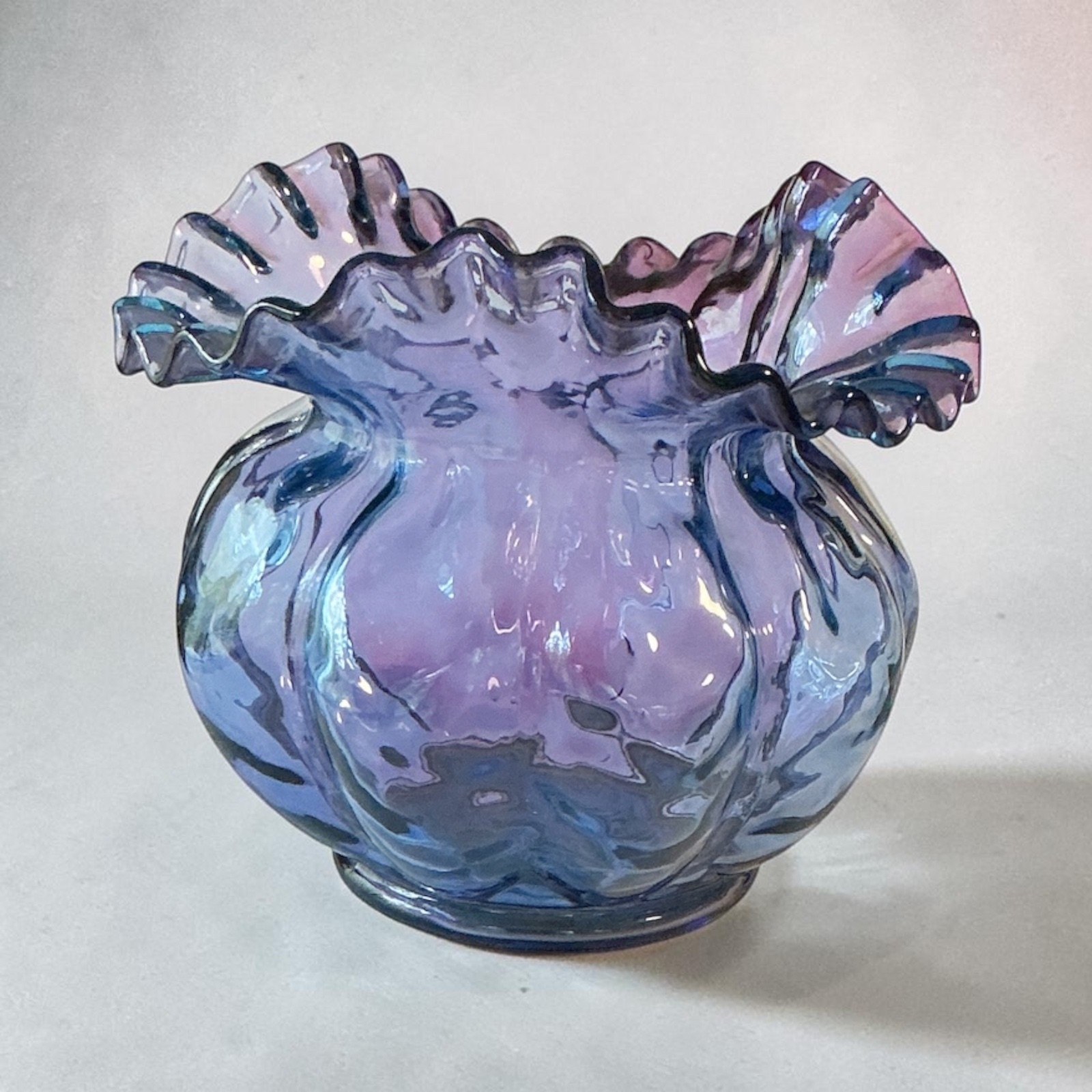 Rare Fenton Mulberry Art Glass Large Melon Ruffled Vase Rare Fenton Mulberry Art Glass Large Melon Ruffled Vase