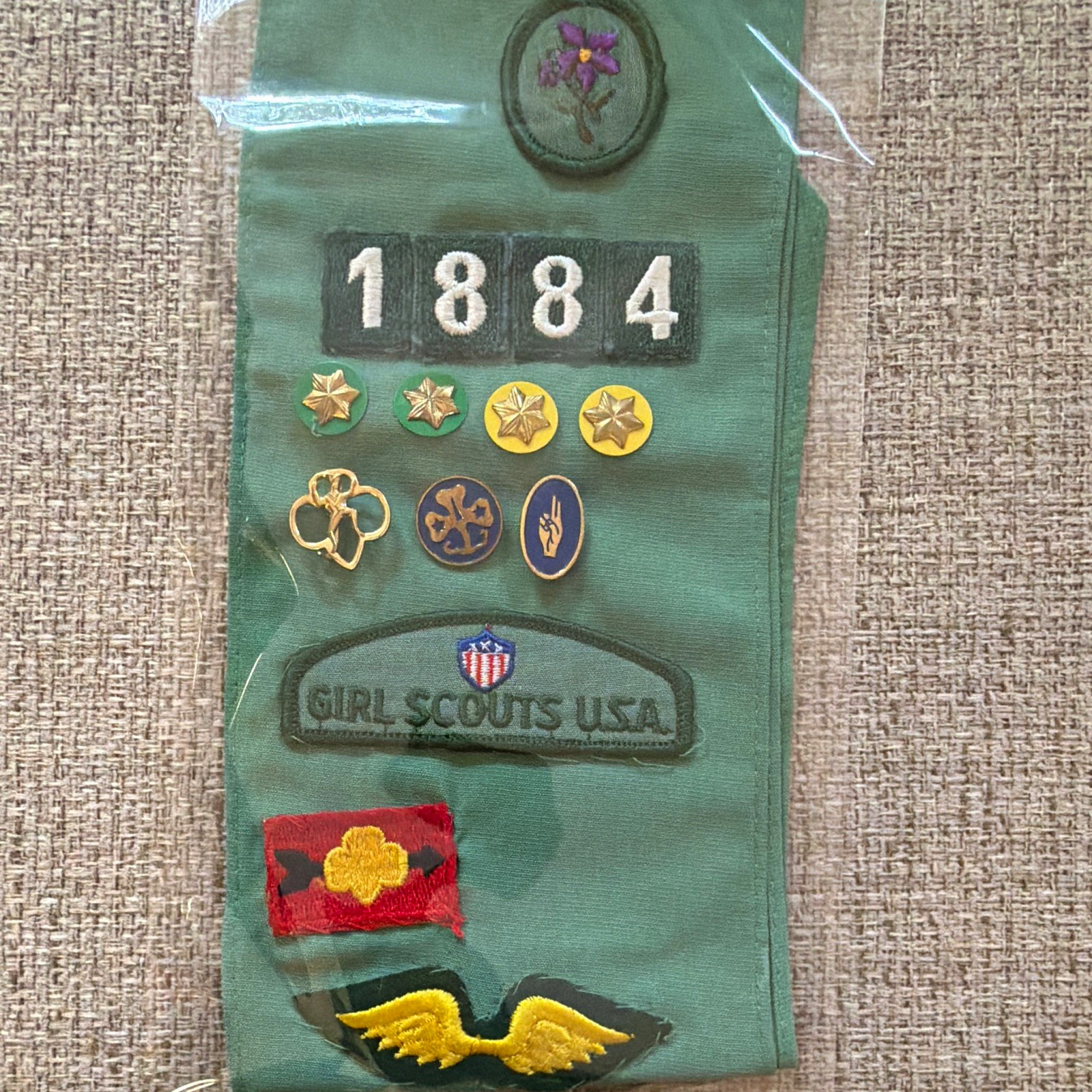 Vintage 1960s Girl Scout Sash Loaded w/ Patches Enamel Pins Troop 1884 Vintage 1960s Girl Scout Sash Loaded w/ Patches Enamel Pins Troop 1884
