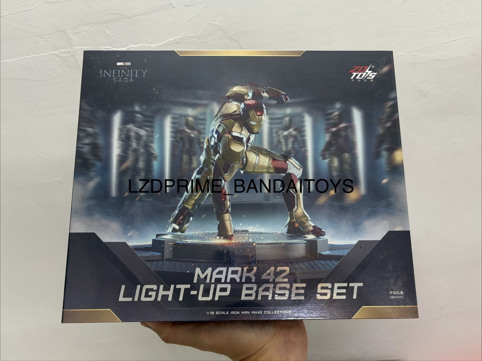 zd toys IRON MAN MARK 42 & LIGHT-UP BASE 1/10 action figure iron man 3 NEW