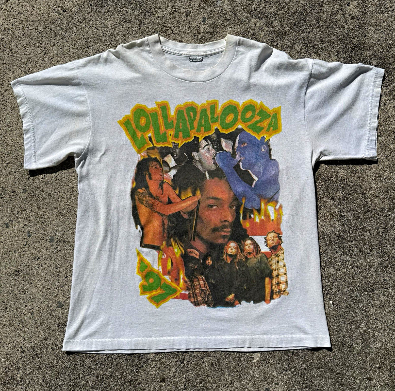 Vintage 1997 Lollapalooza Festival Rap Rock Snoop Dogg Tool Korn Size XL Vintage 1997 Lollapalooza Festival Rap Rock Snoop Dogg Tool Korn Size XL