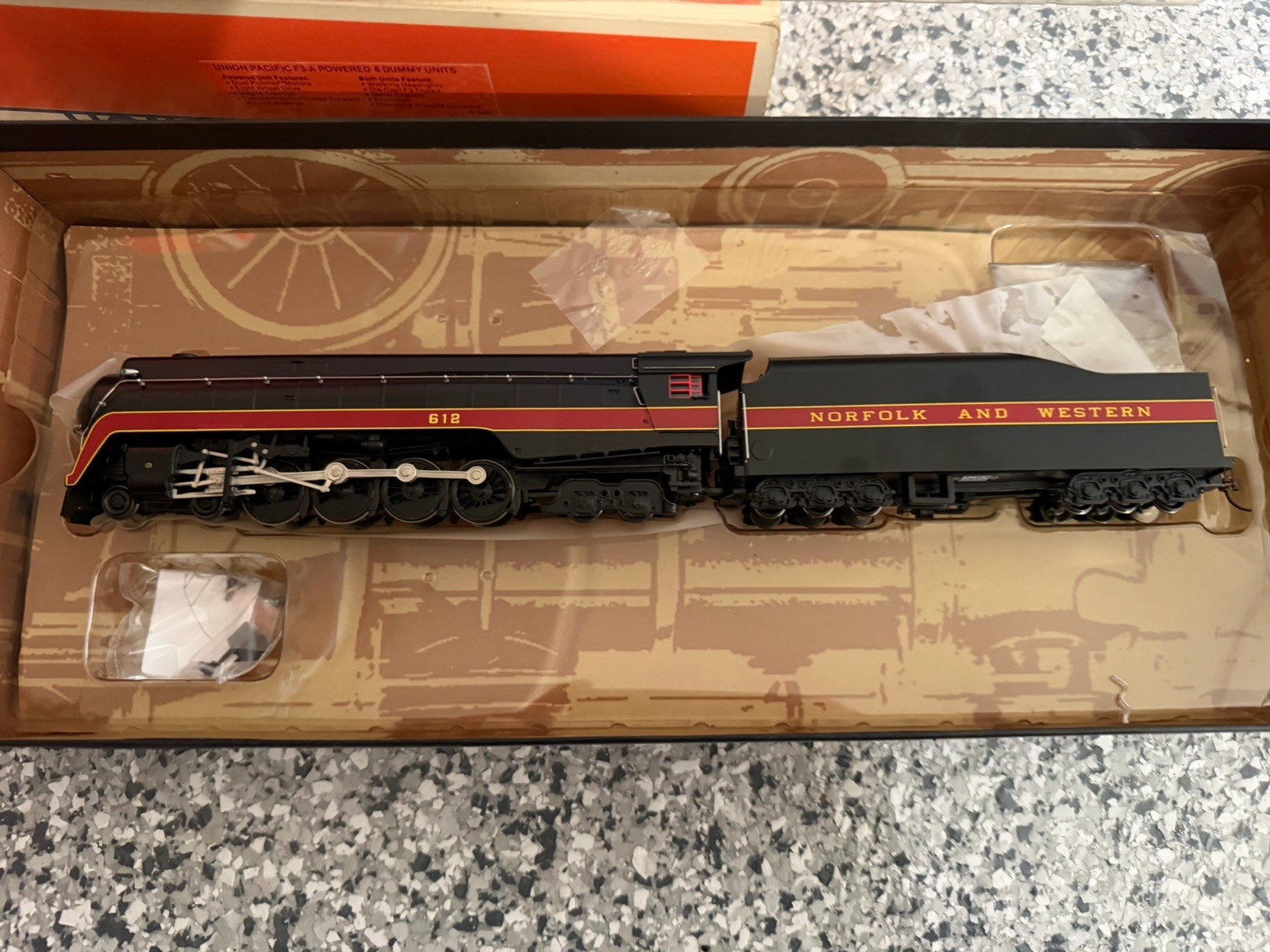 Bachmann Spectrum Ho 4-8-4 Norfolk And Western Loco 612 - No 83903 - NIB