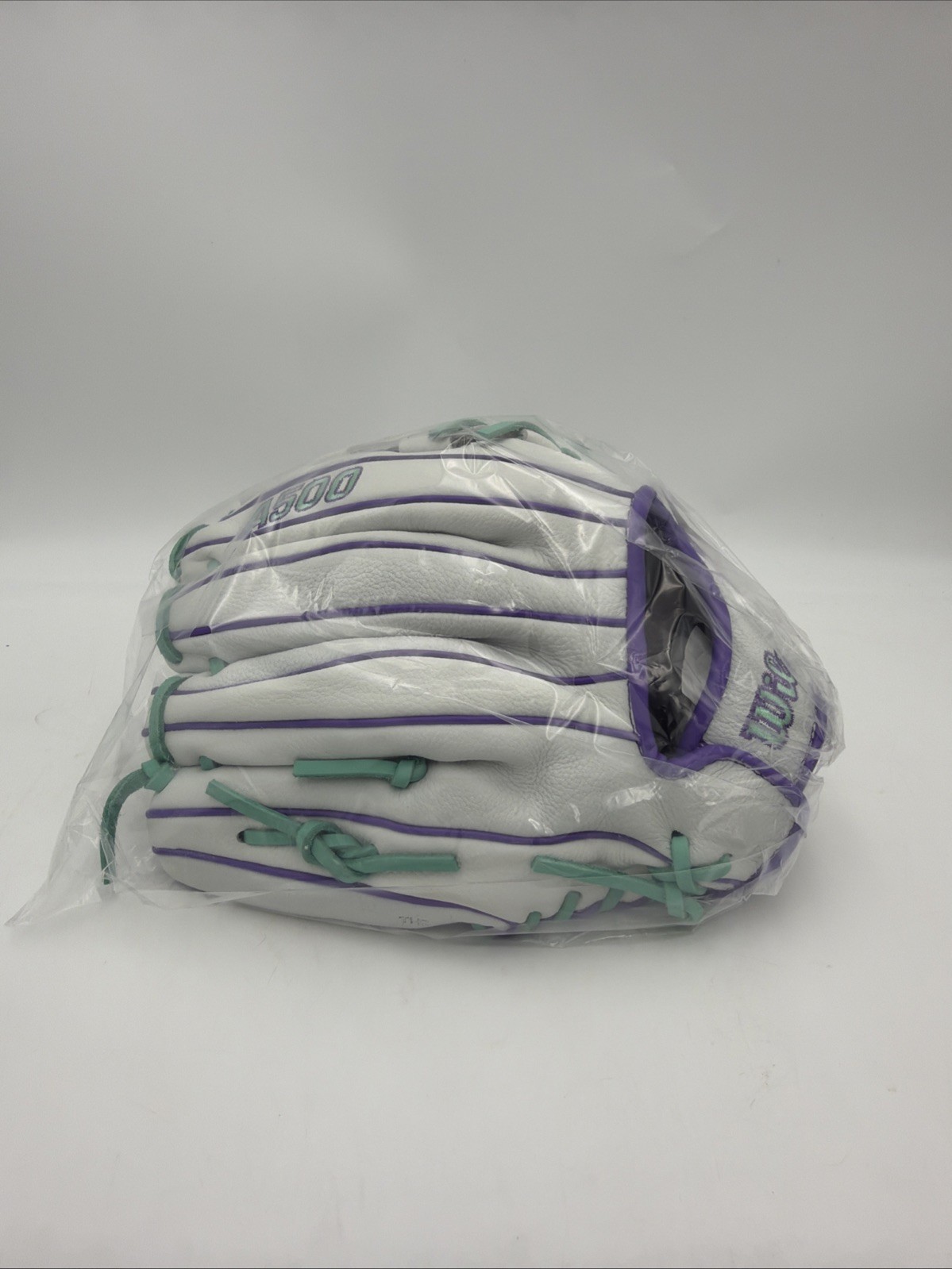Wilson 2026 A500 Siren 11.75 Inch Fastpitch Softball Glove