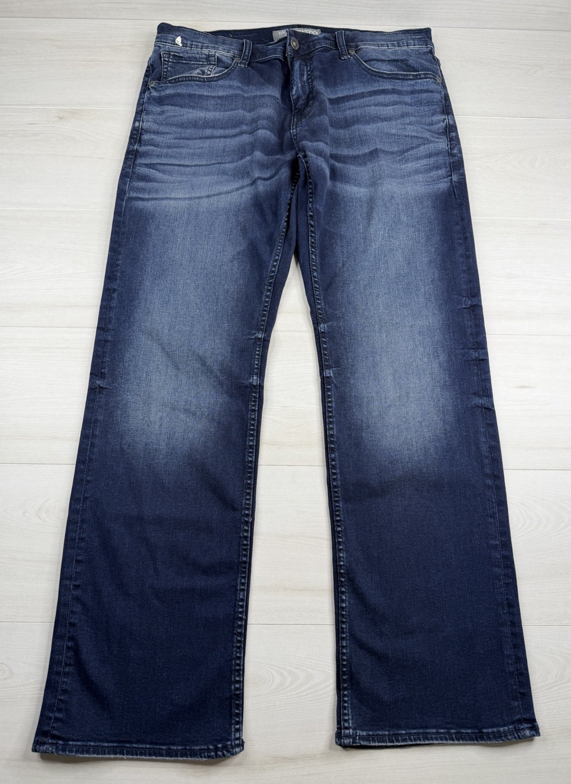 Buckle BKE Carter Bootcut Jeans Dark Wash Stretch Denim Whiskered Men 36x32 NWOT Buckle BKE Carter Bootcut Jeans Dark Wash Stretch Denim Whiskered Men 36x32 NWOT