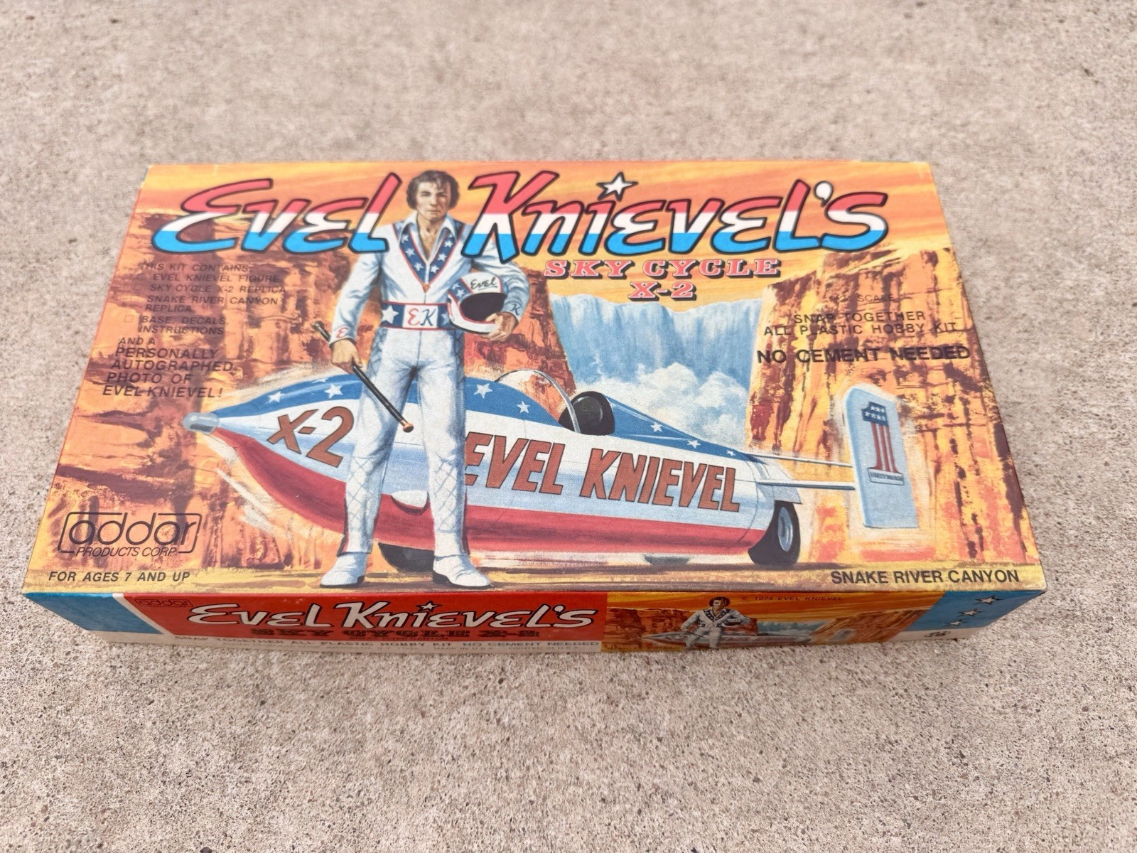 Vintage  1974 Addar Evel Knievel Sky Cycle X-2 Model Kit with  Autograph