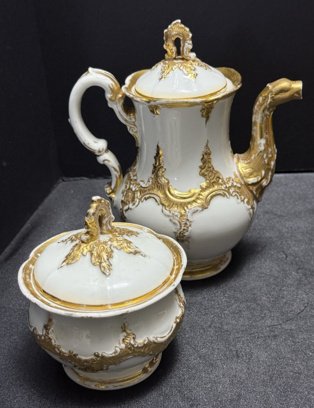 1850 Baroque Meissen B-Form Porcelain Tea/Chocolate Pot and Sugar Bowl