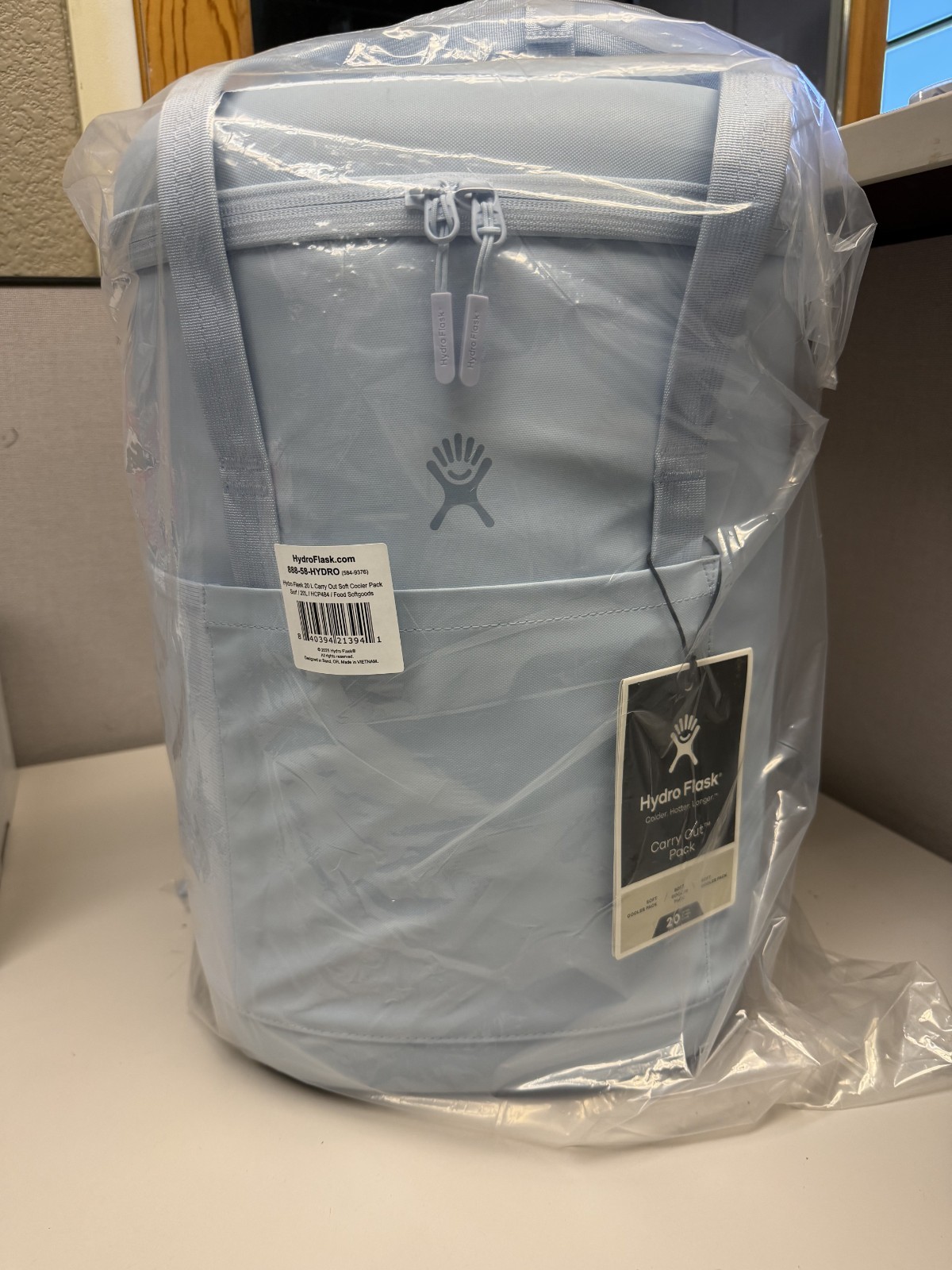 Hydro Flask 20 Liter Carry Out Cooler Back Pack Surf Blue