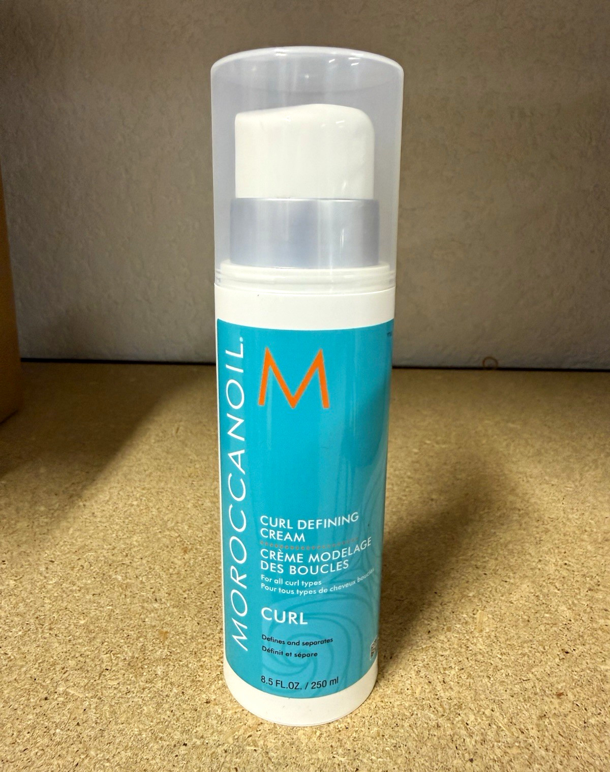 Moroccanoil Curl Curl Defining Cream Curl Enhancing 8.5 fl oz / 250 ml Moroccanoil Curl Curl Defining Cream Curl Enhancing 8.5 fl oz / 250 ml