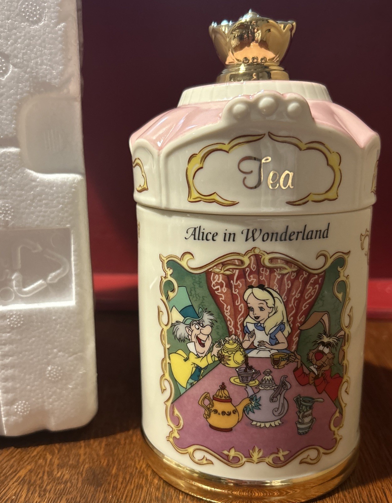 NEW RARE VINTAGE 1997 Lenox Tea Canister Alice & Wonderland Gold Trim NEW RARE VINTAGE 1997 Lenox Tea Canister Alice & Wonderland Gold Trim
