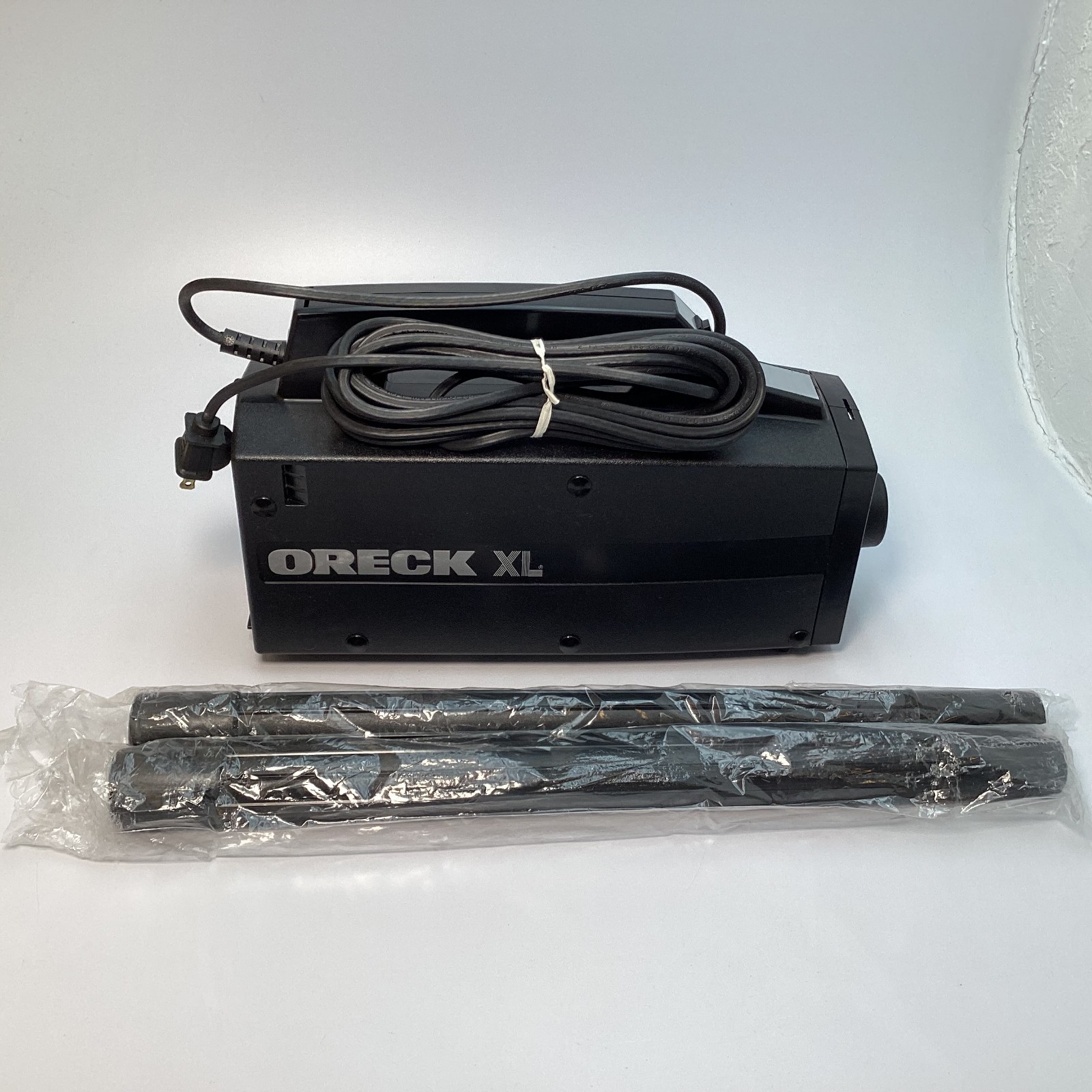 Oreck XL BB870-AD Compact Handheld Vacuum Cleaner 6.5A - NEW / READ