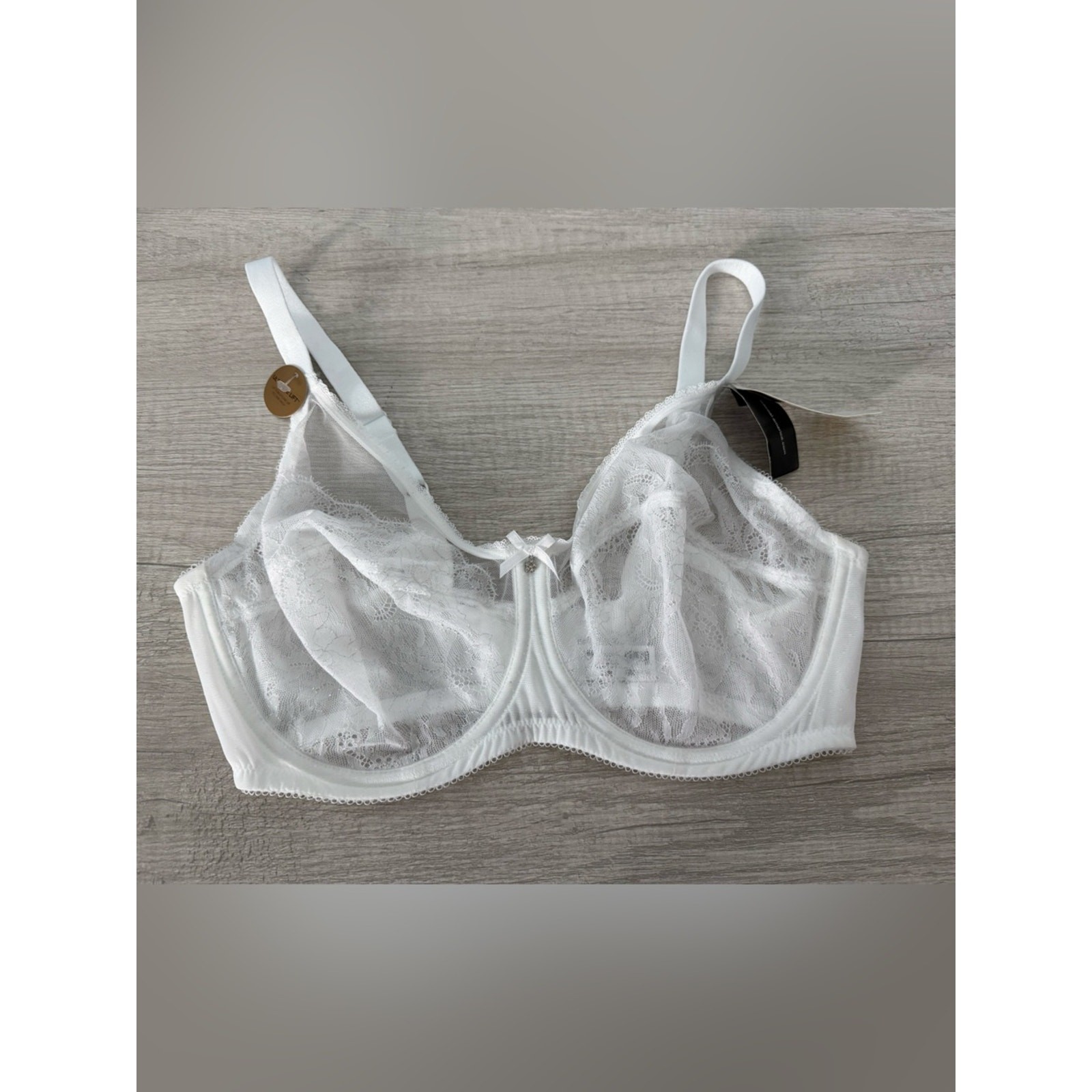 Wacoal Women\'s White Retro Chic Full-Figure Underwire Bra 855186 Size 38DD