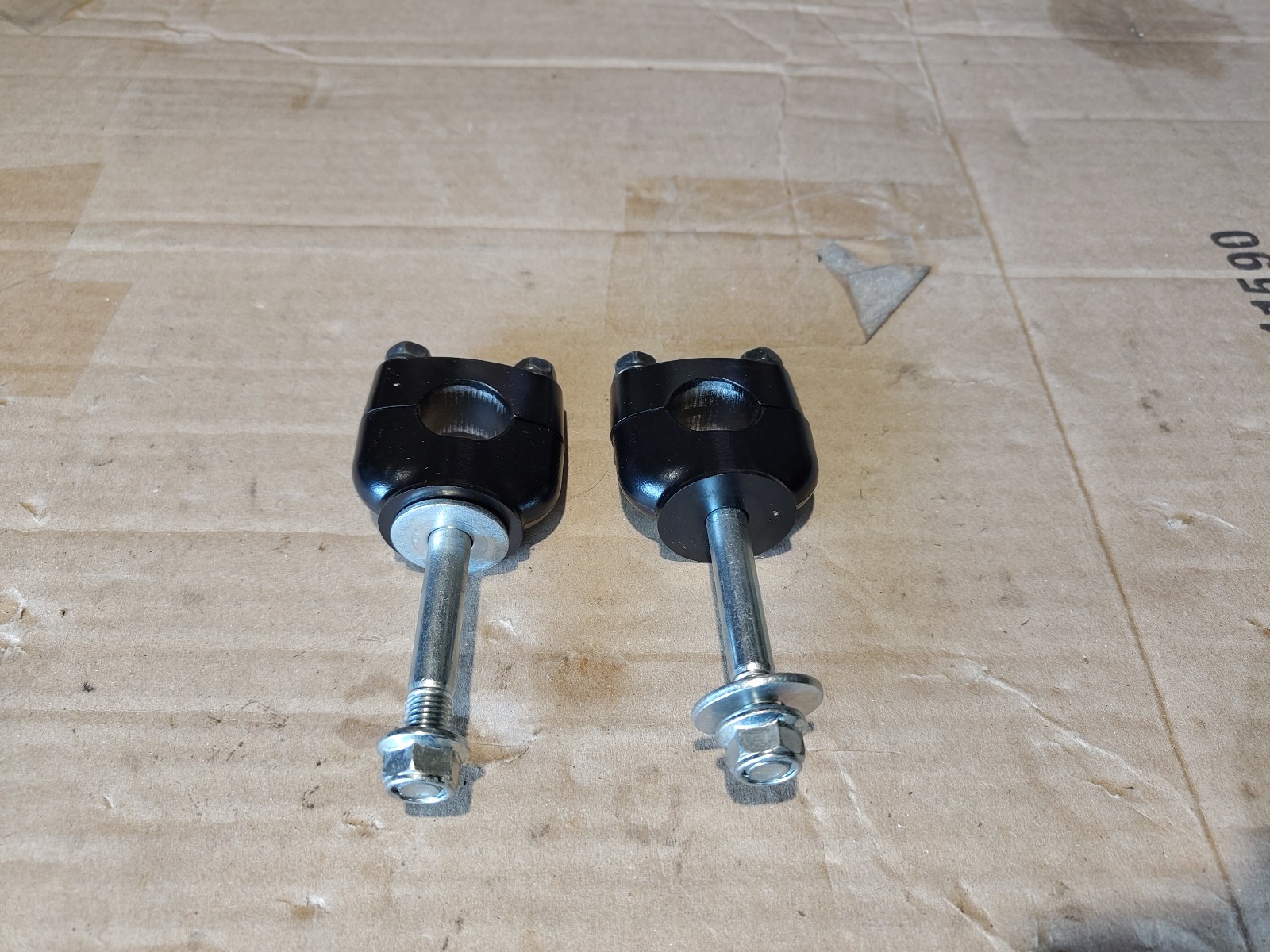 current generation Suzuki DR650 OEM handlebar holder current generation Suzuki DR650 OEM handlebar holder