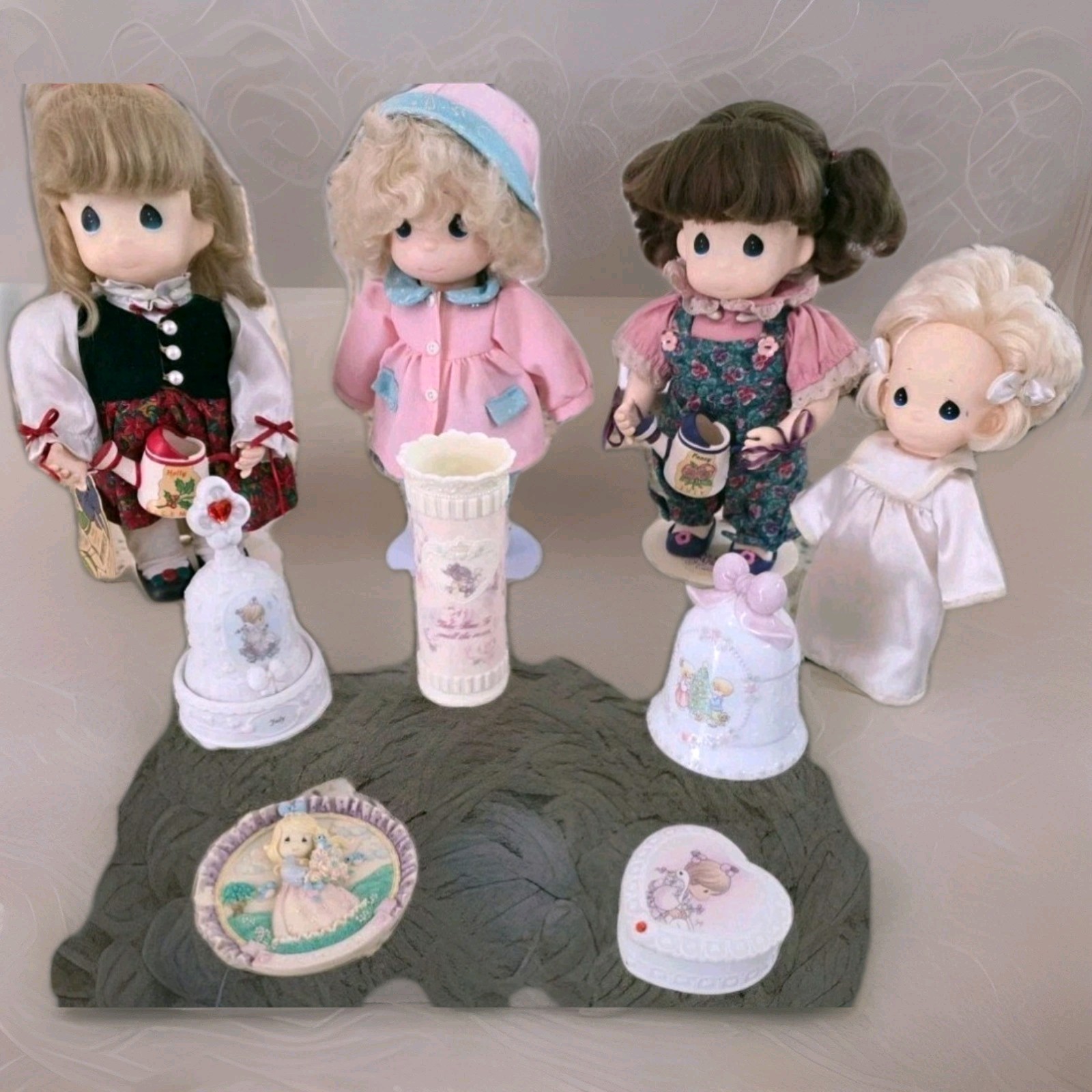 Precious Moments Collection - Figurines And Dolls Precious Moments Collection - Figurines And Dolls