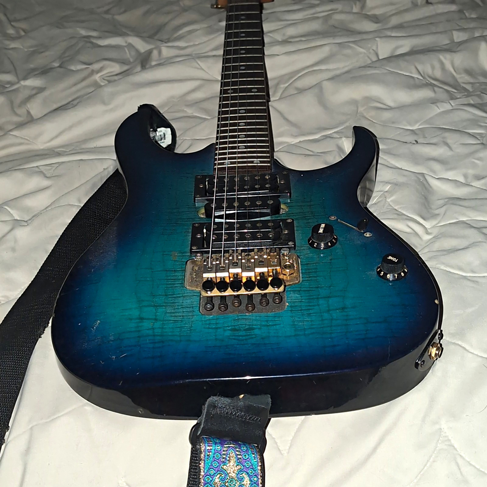 Vintage 1994 Ibanez RG - Made in Japan - Blue Solid Body 6-String Vintage 1994 Ibanez RG - Made in Japan - Blue Solid Body 6-String