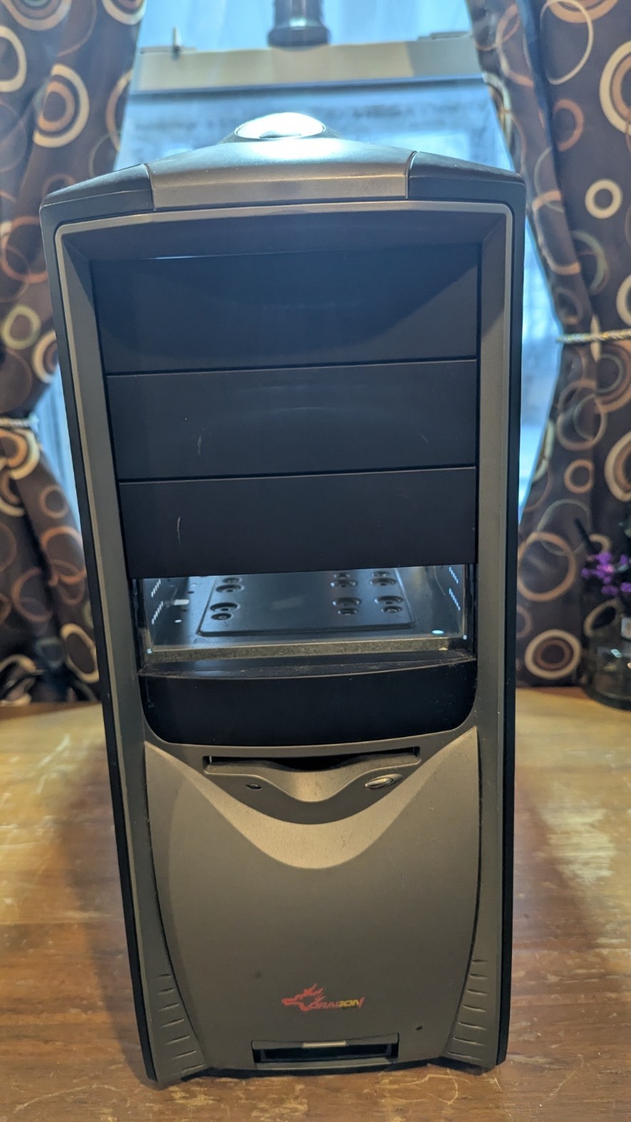 Vintage Soyo ATX Mid Tower PC Case Black & Silver for your Retro Sleeper Build