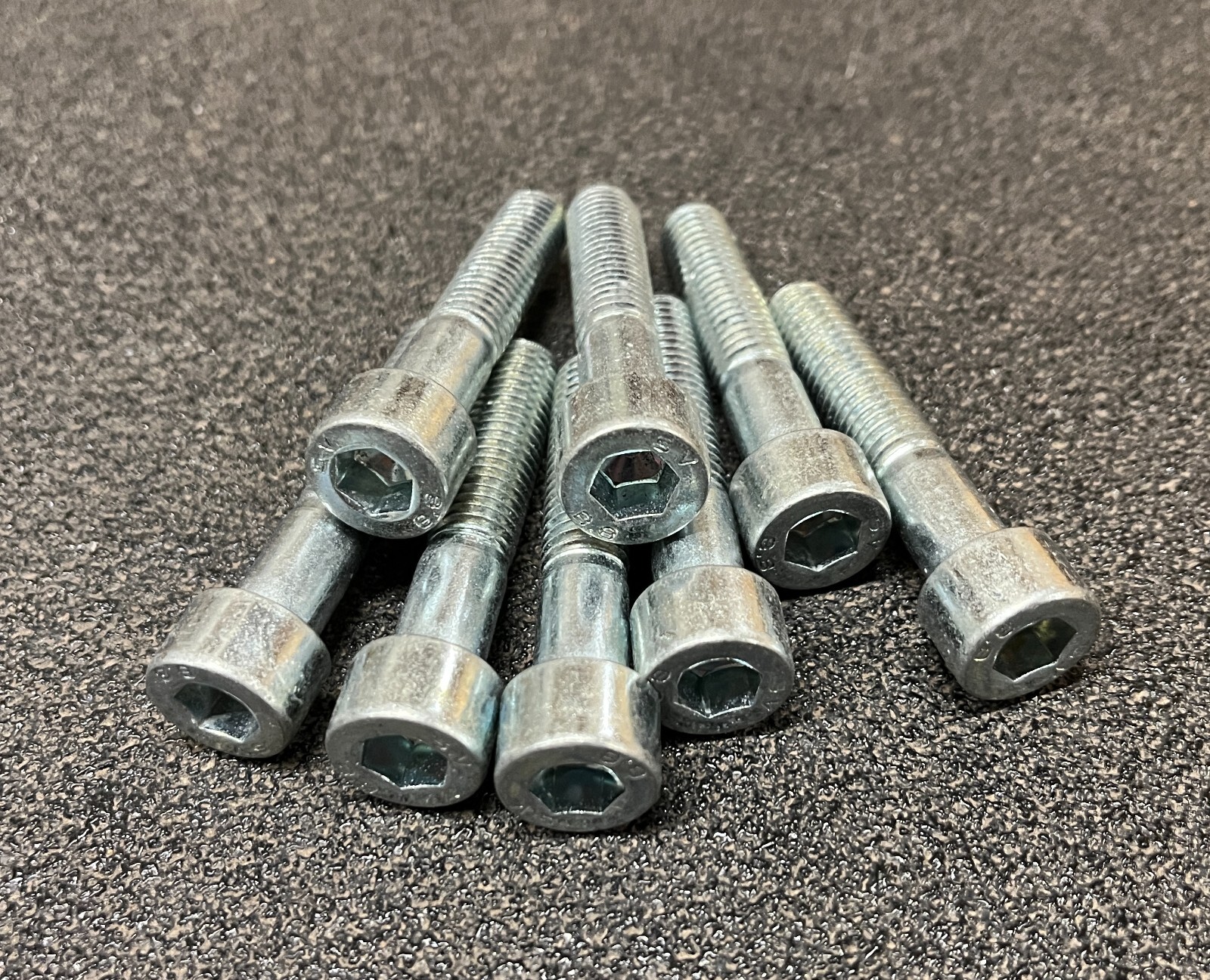 M10 -1.5 x 50mm Zinc plated steel Allen head hex socket head bolts 8 pcs M10 -1.5 x 50mm Zinc plated steel Allen head hex socket head bolts 8 pcs