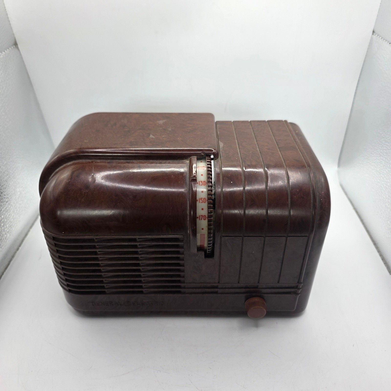 General Electric GE H-500 Bakelite Tube Radio Brown Art Deco 1939 Works