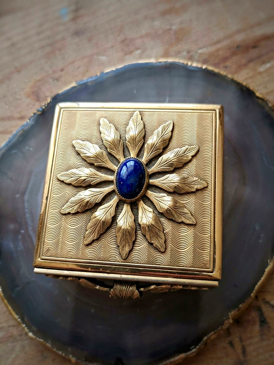Vintage 1950s S.F. Co. Fifth Avenue Brass Powder Compact Blue Cabochon Flower Vintage 1950s S.F. Co. Fifth Avenue Brass Powder Compact Blue Cabochon Flower