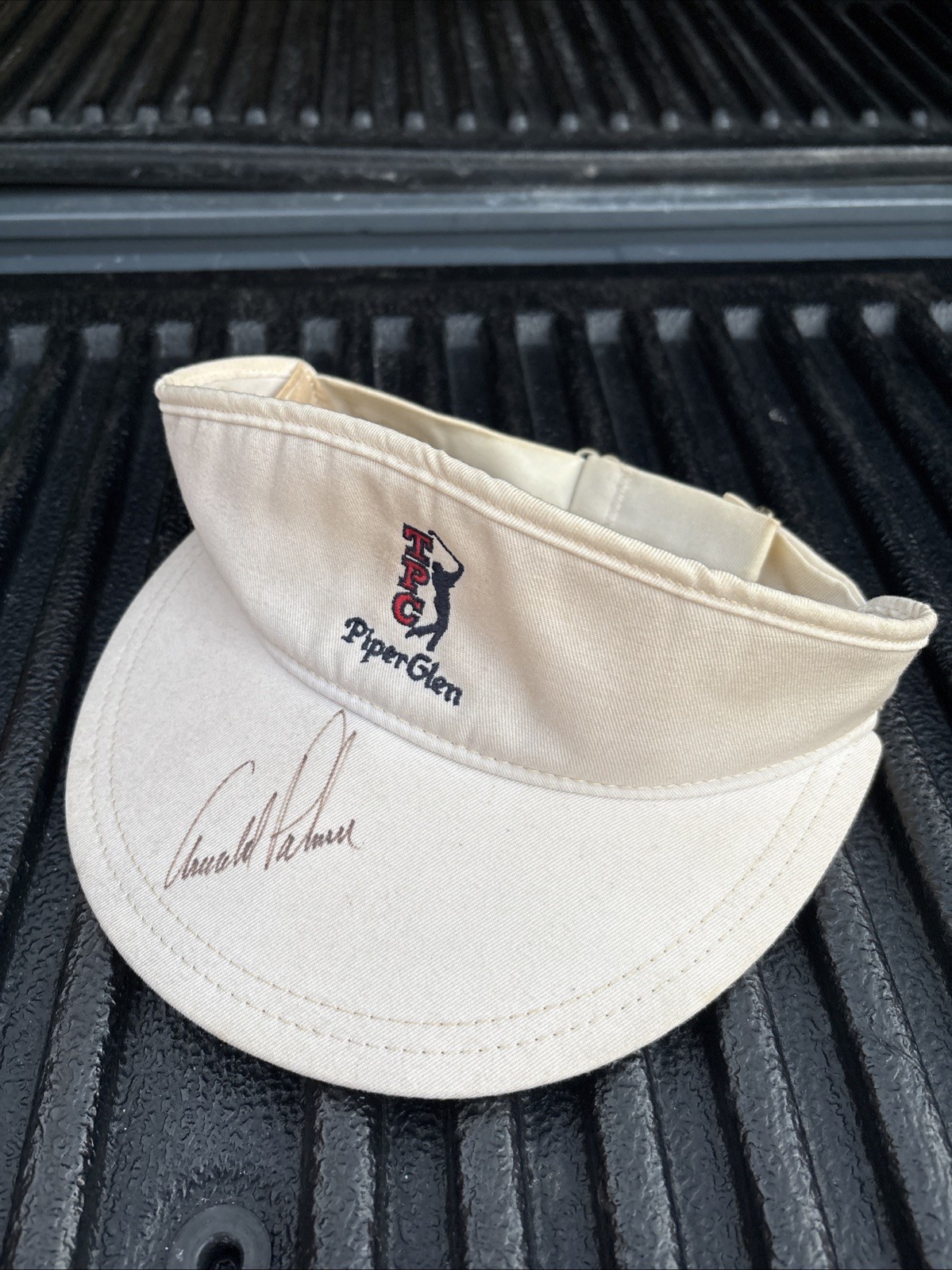 Arnold Palmer Signed Hat - TPC PiperGlen Vintage.      85