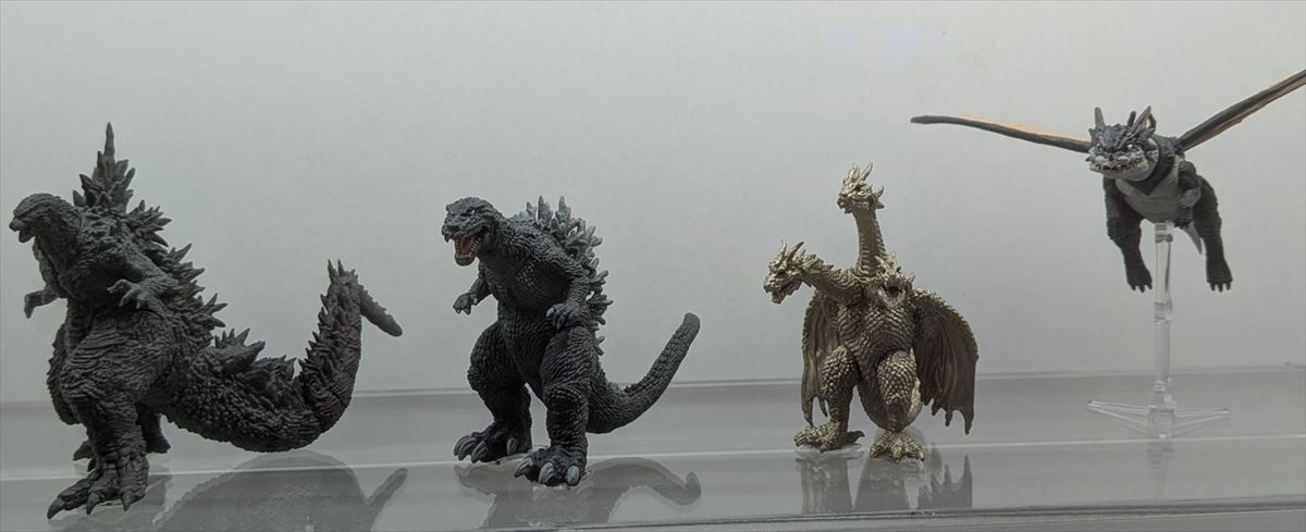 Presale Bandai HG Godzilla Minus Zero Figure Complete Set of 4 varieties