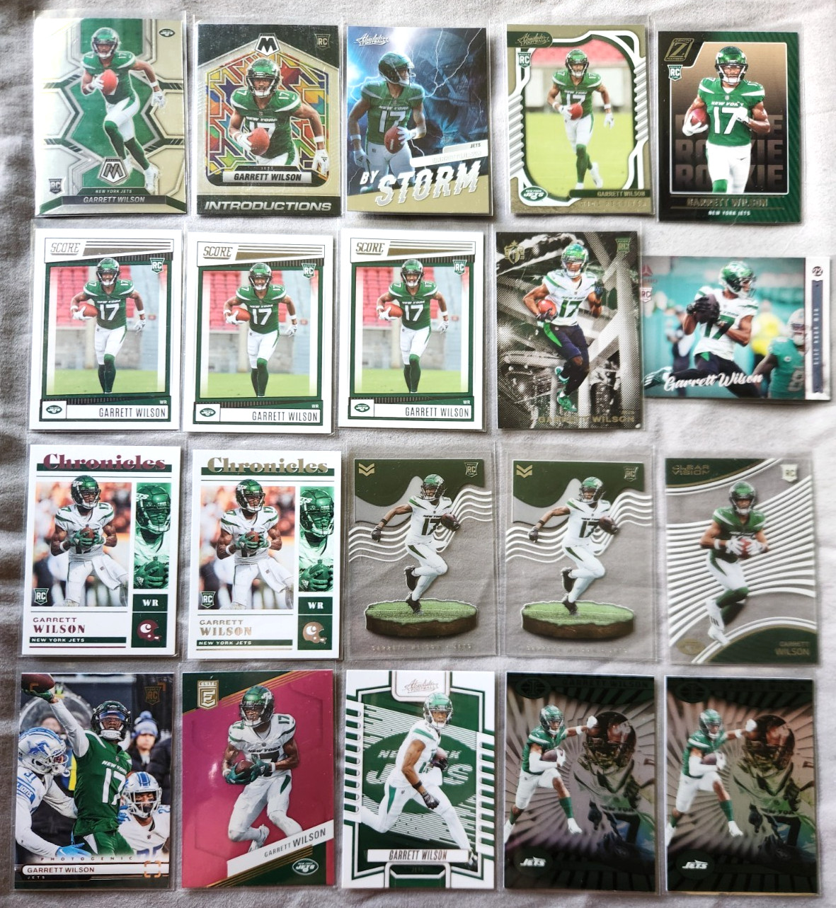GARRETT WILSON 20-CARD LOT 2022-24 Panini 16 RCs NEW YORK JETS NM-Mint GARRETT WILSON 20-CARD LOT 2022-24 Panini 16 RCs NEW YORK JETS NM-Mint