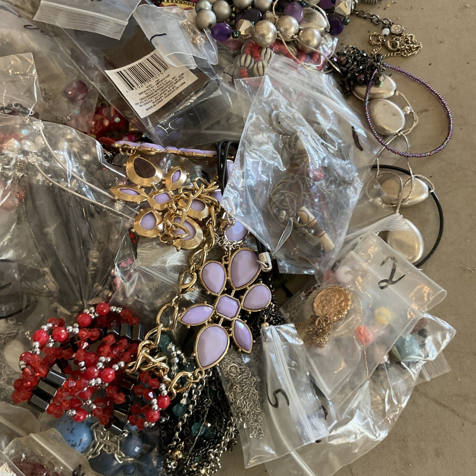 Huge Lot 11 Lbs Mixed Jewelry Crafters Good And Broken Crafts Repair Huge Lot 11 Lbs Mixed Jewelry Crafters Good And Broken Crafts Repair