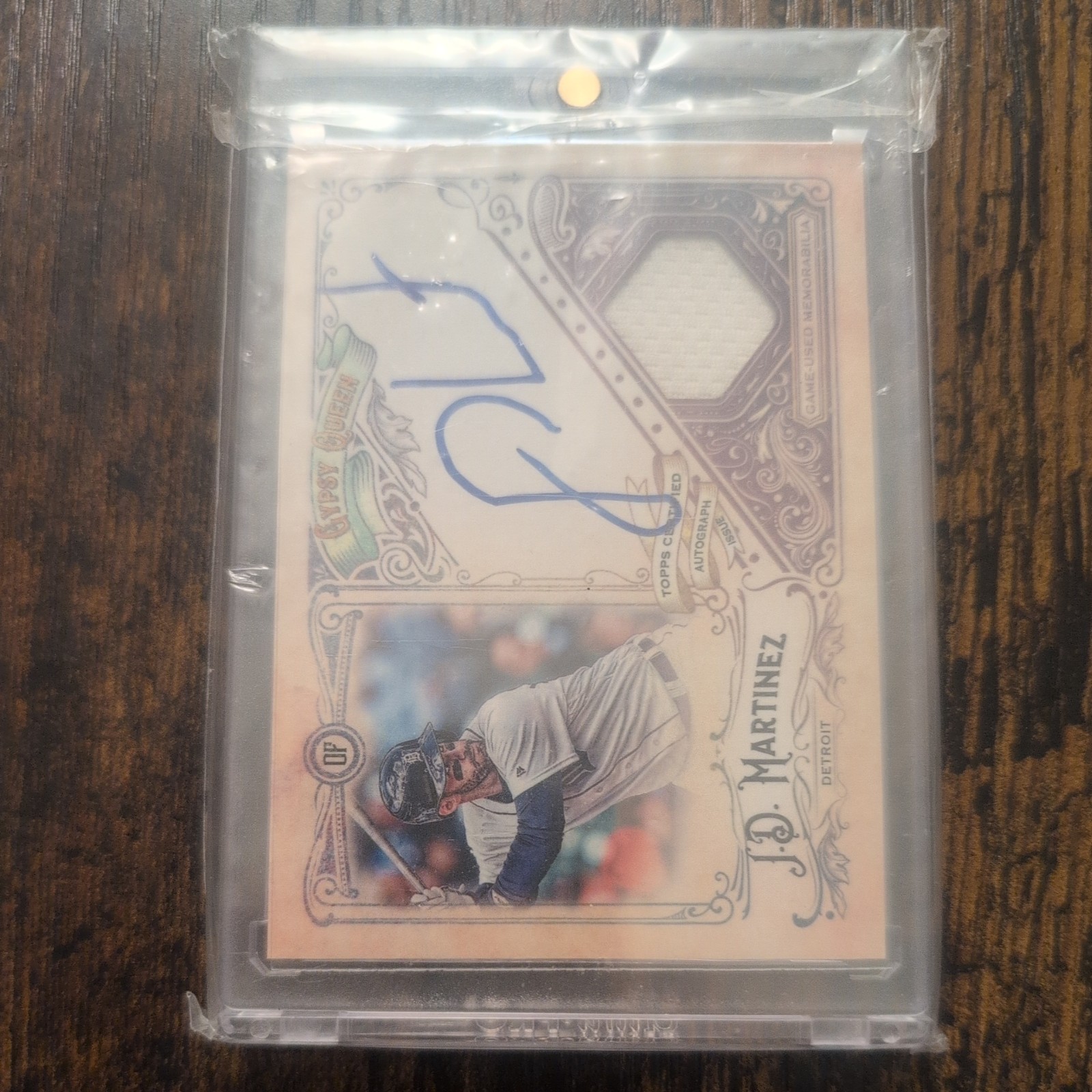 2017 Topps Gypsy Queen - Autograph Garments J.D. Martinez #AG-JM /50 (AU, MEM)