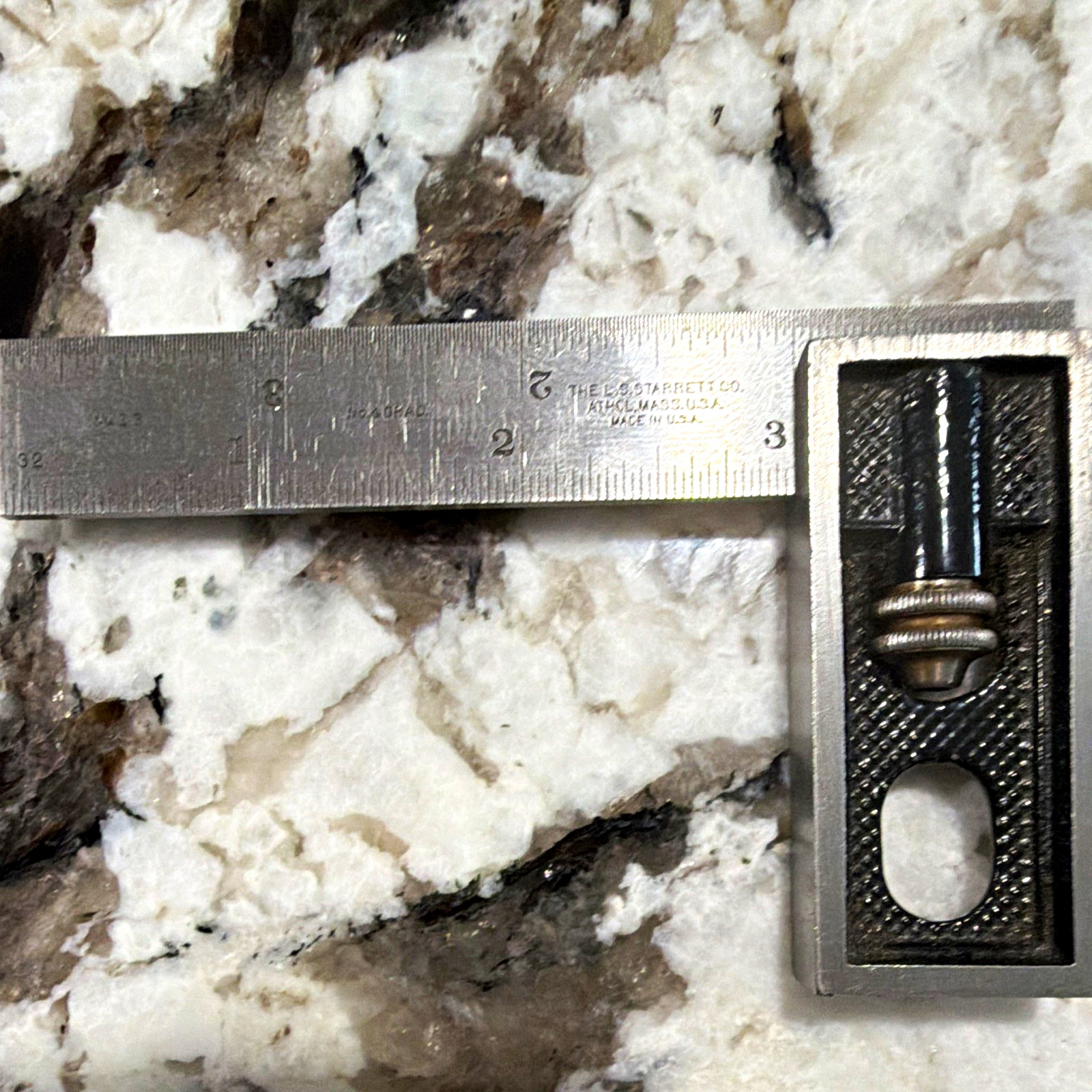 Starrett No. 4 Combination Square No. 4 Grad. 12 in Blade 6 in Base Steel