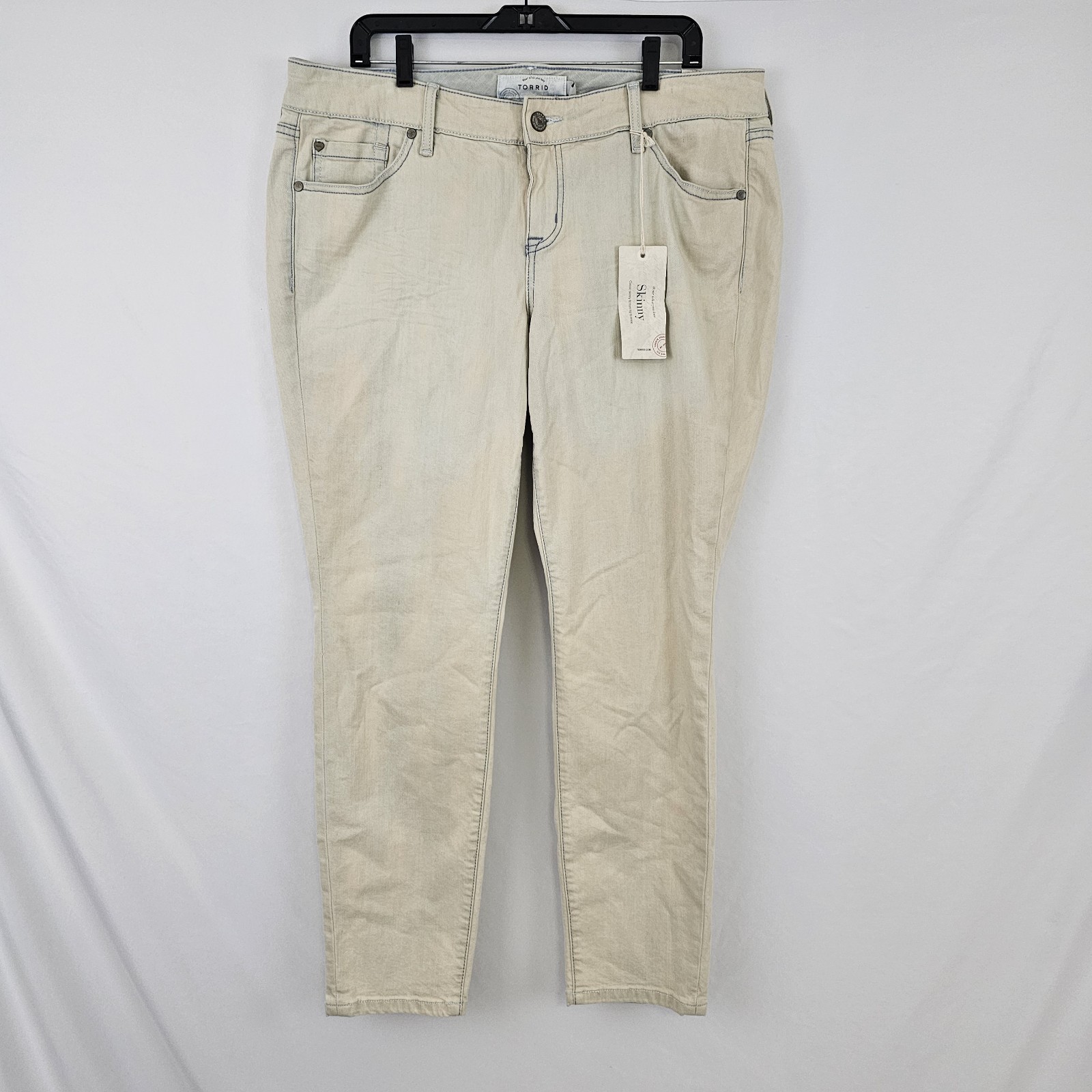 Torrid Sophia Skinny Stretch Denim Jeans Blushed Out Off-White Blue 16 NWT
