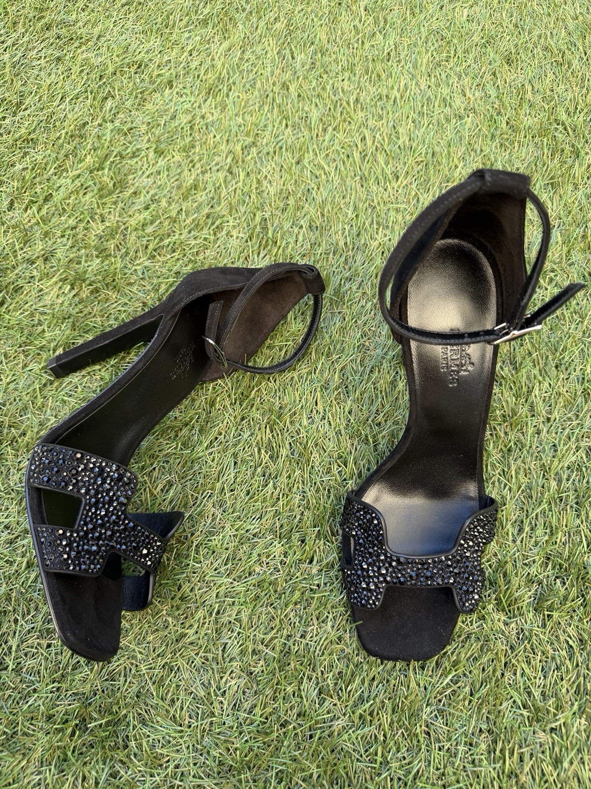 $2K Hermes Joy 105 Noir Black Suede Crystal Strass Ankle Strap Sandal Heels 38