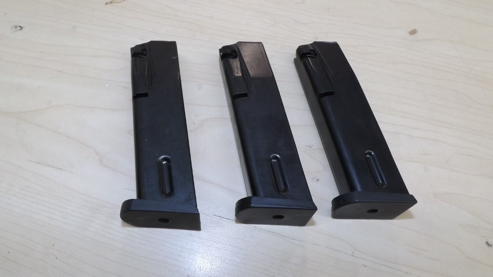 3 - NEW - 10rd Magazines for Beretta 84 Cheetah & Browning BDA .380 (D118) 3 - NEW - 10rd Magazines for Beretta 84 Cheetah & Browning BDA .380 (D118)
